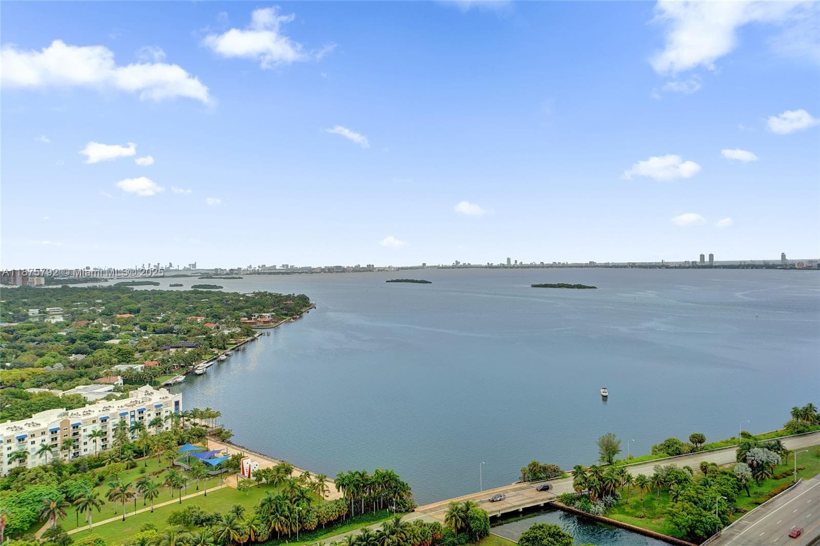 601 NE 36th St # 2703, Miami FL 33137 — 36
