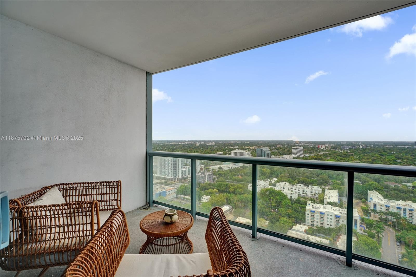 601 NE 36th St # 2703, Miami FL 33137 — 32