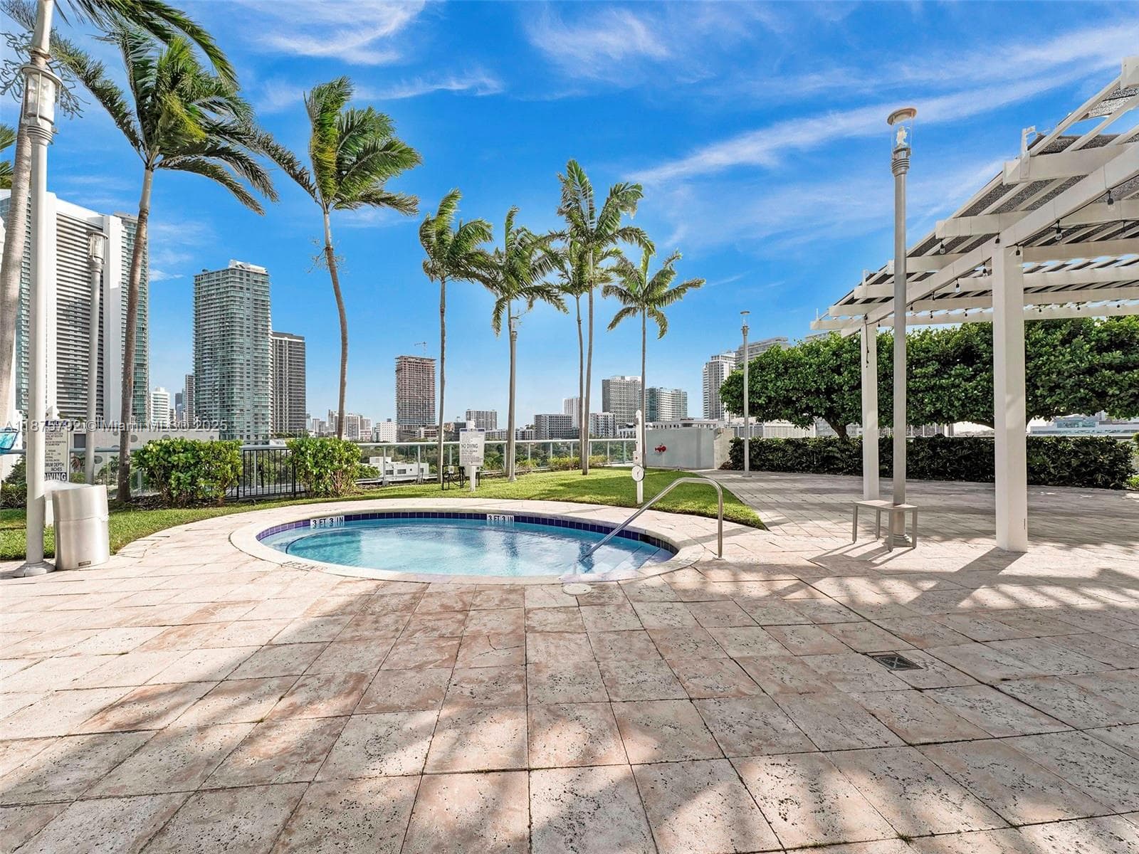 601 NE 36th St # 2703, Miami FL 33137 — 61