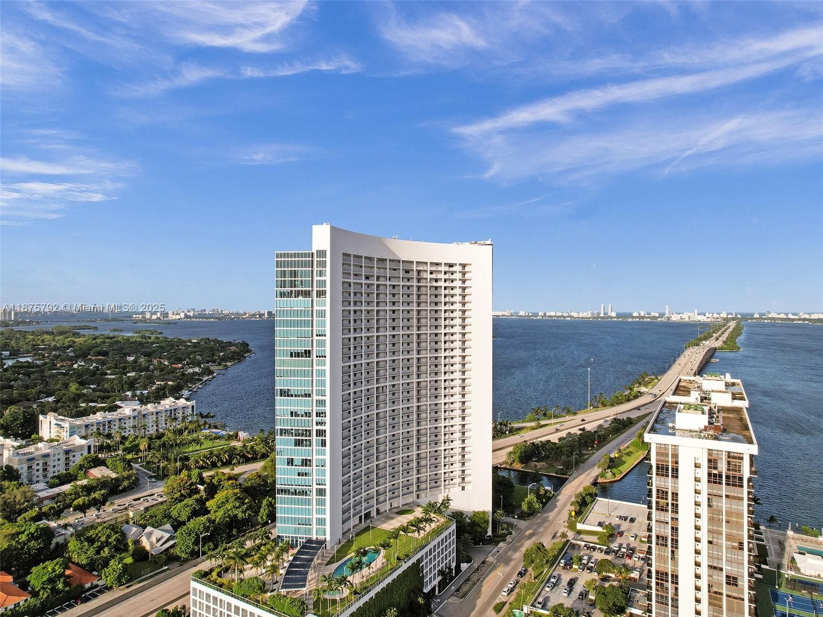 601 NE 36th St # 2703, Miami FL 33137 — 38