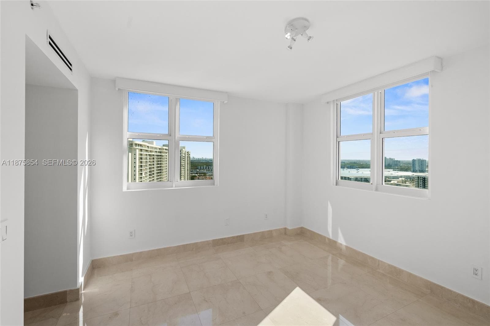 3301 NE 183rd St, Aventura FL 33160 — 36