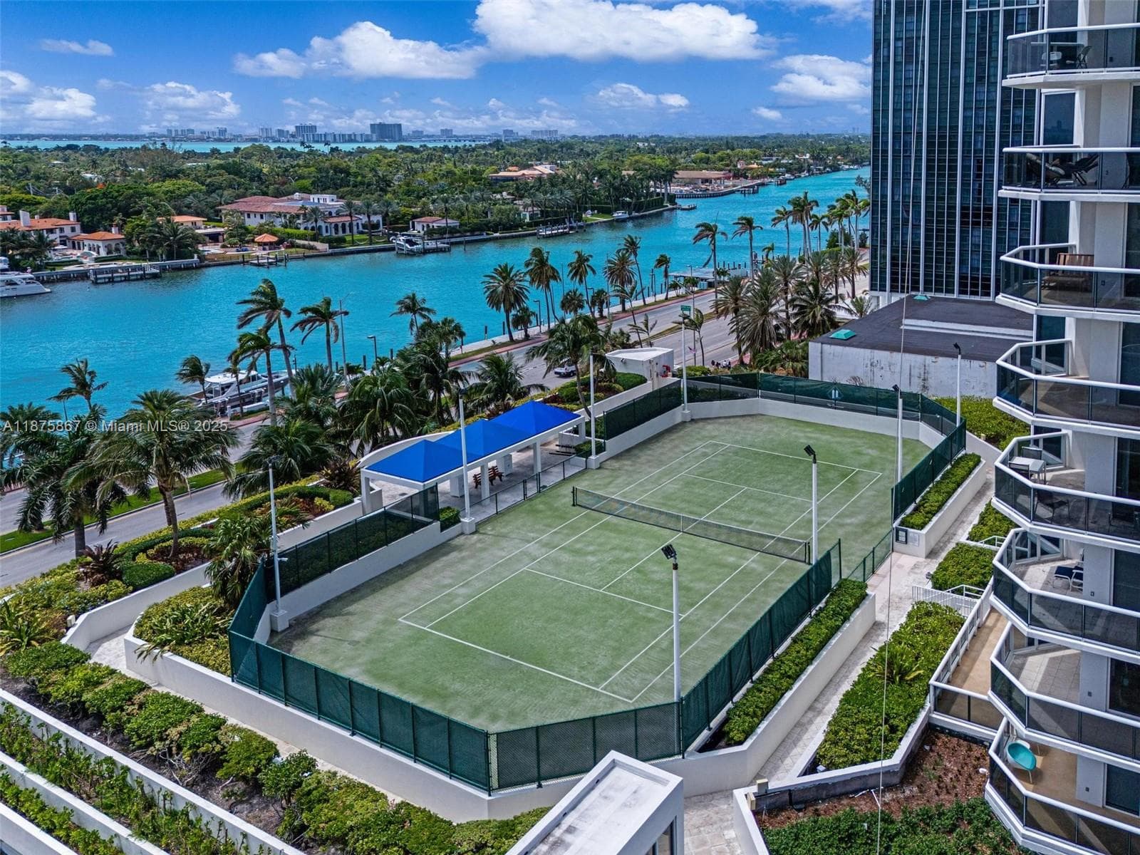 4779 Collins Ave # 2305, Miami Beach FL 33140 — 26