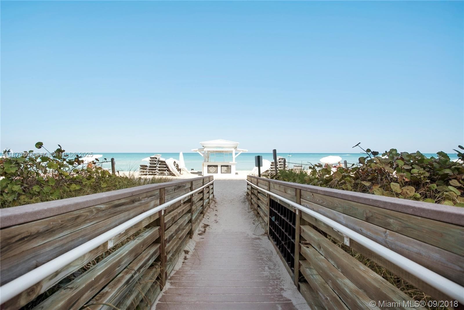 4779 Collins Ave # 2305, Miami Beach FL 33140 — 32