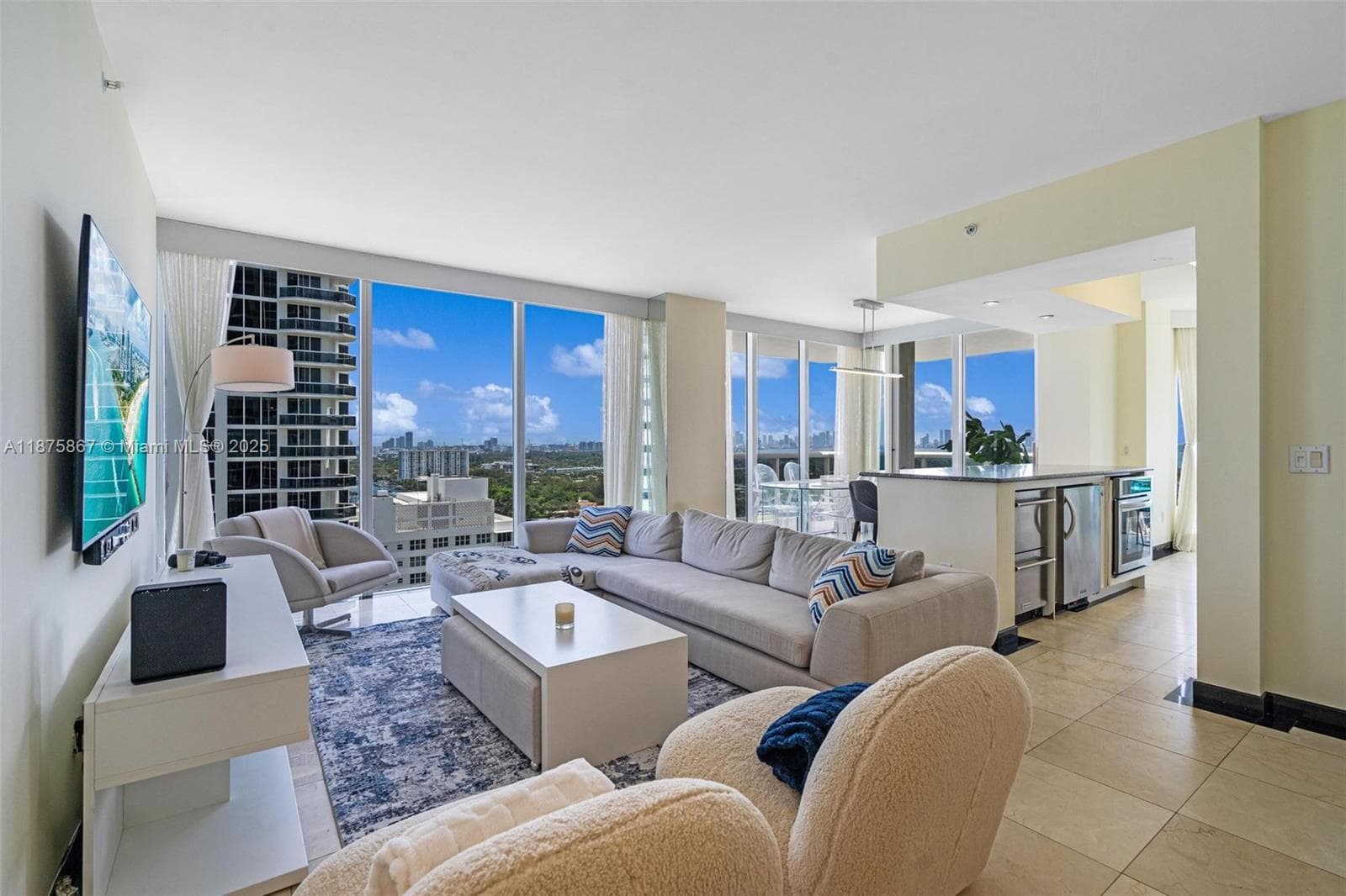 4779 Collins Ave # 2305, Miami Beach FL 33140 — 9
