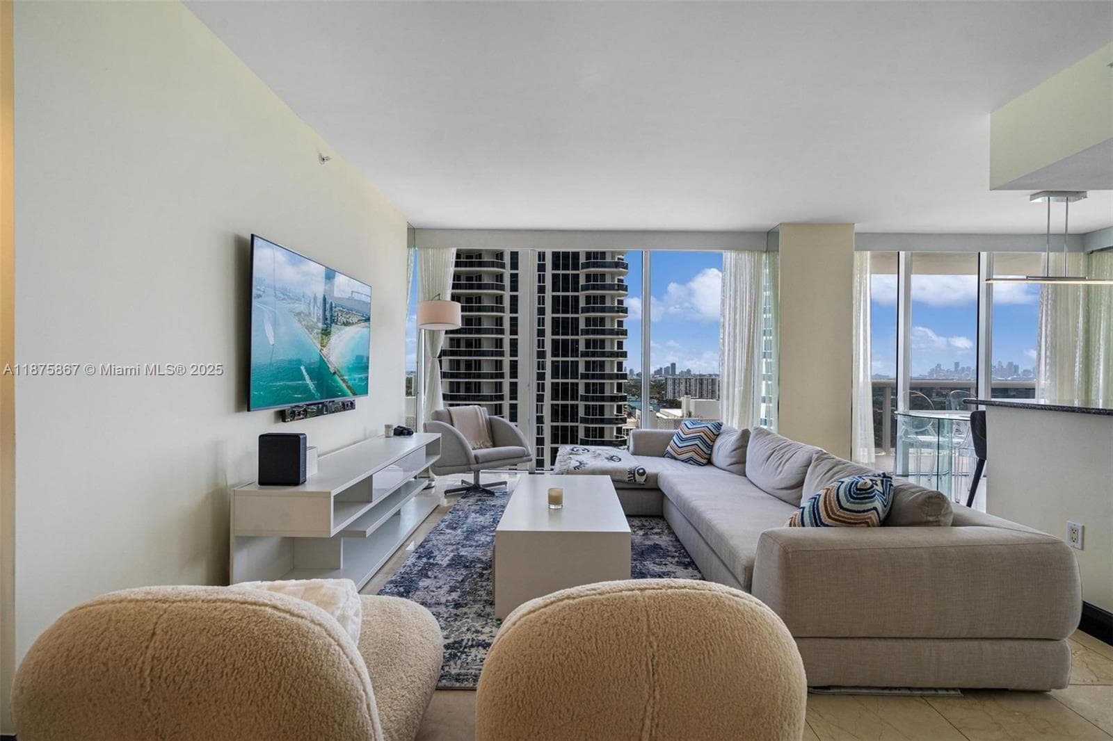 4779 Collins Ave # 2305, Miami Beach FL 33140 — 10