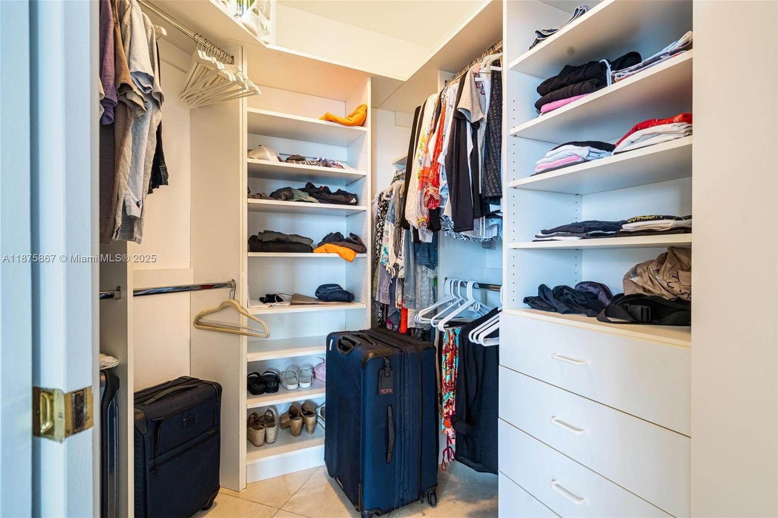 4779 Collins Ave # 2305, Miami Beach FL 33140 — 14