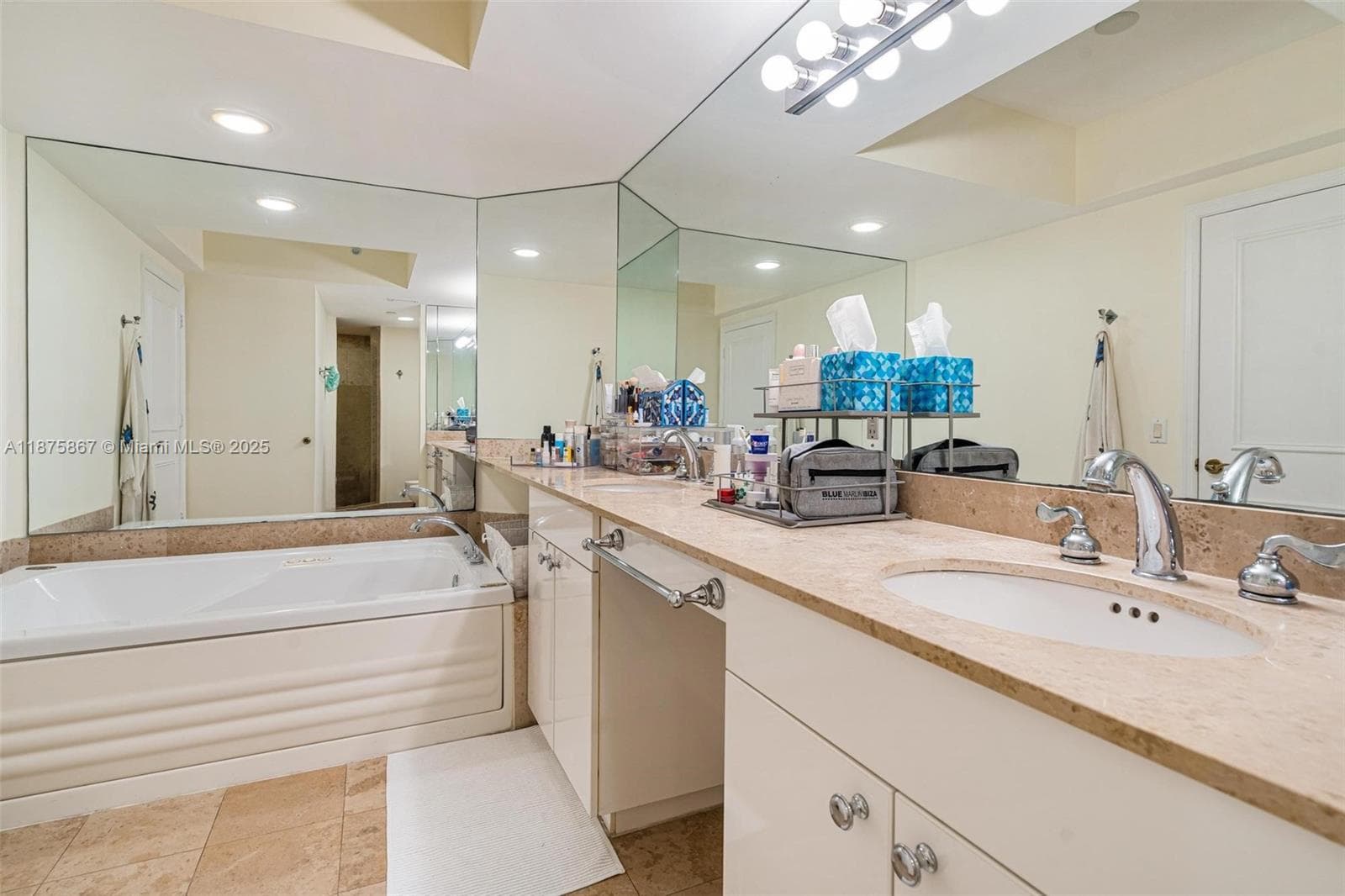 4779 Collins Ave # 2305, Miami Beach FL 33140 — 15