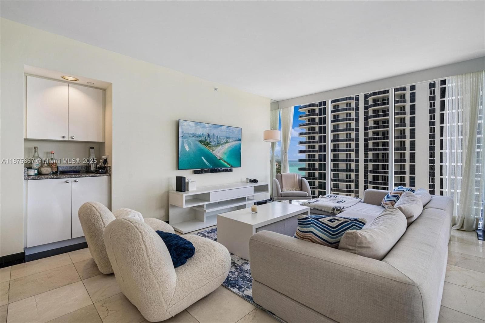 4779 Collins Ave # 2305, Miami Beach FL 33140 — 8