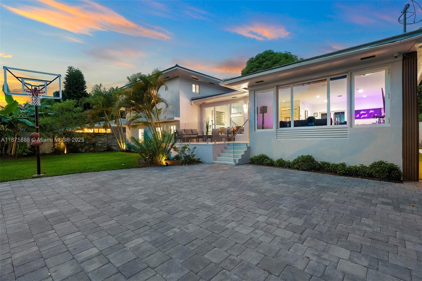 1019 NE 87th St, Miami FL 33138 — 25