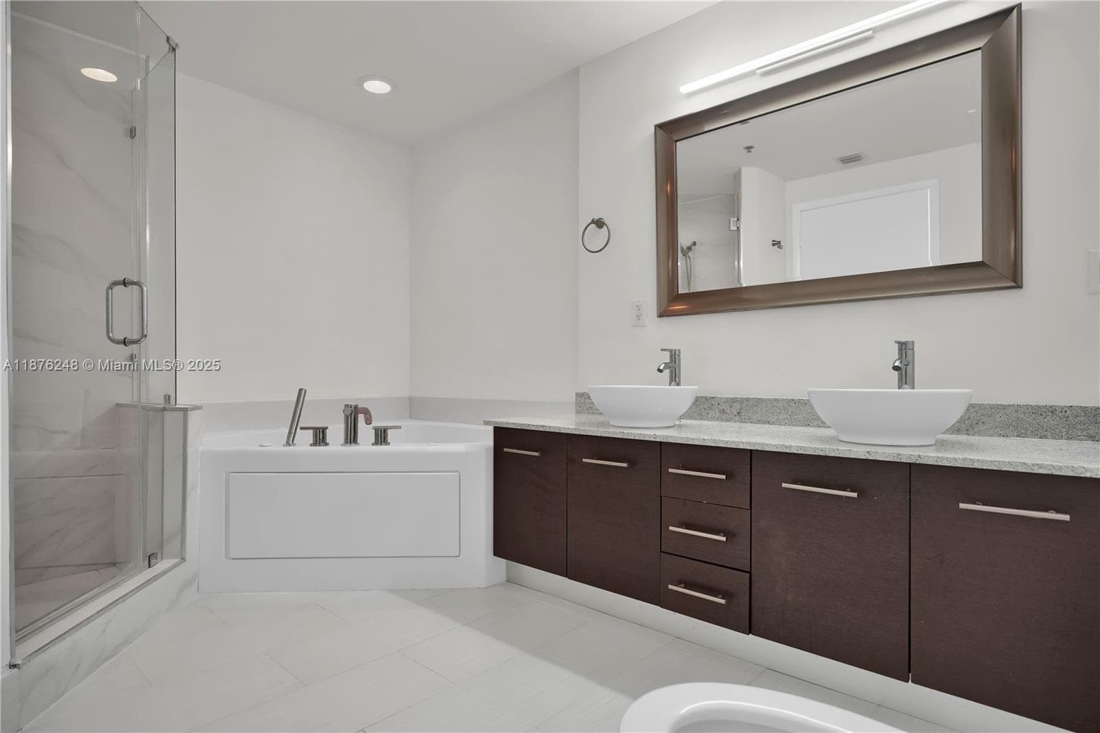 3029 NE 188th St # 625, Aventura FL 33180 — 10