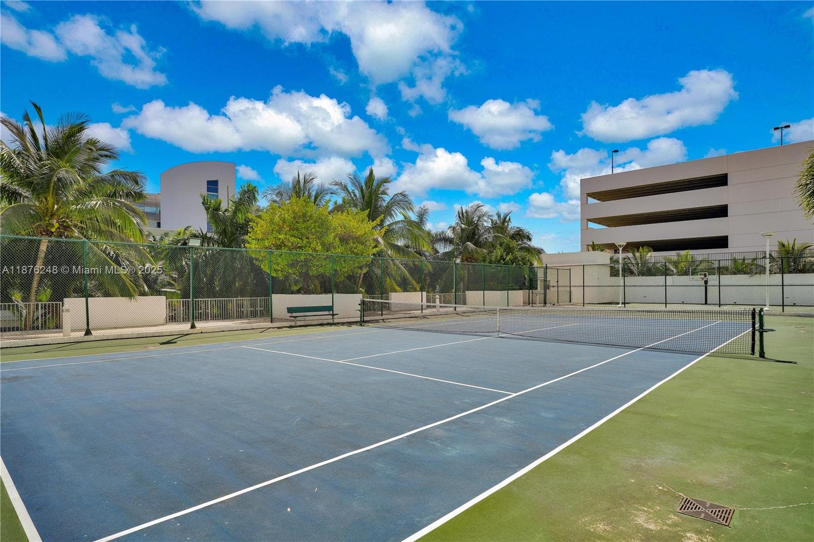 3029 NE 188th St # 625, Aventura FL 33180 — 25
