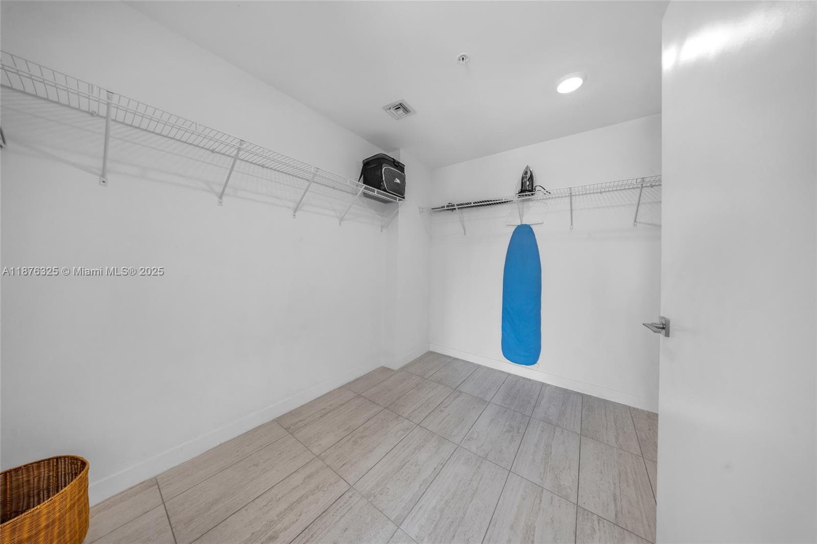 Quadro Condo, Miami, FL — 13