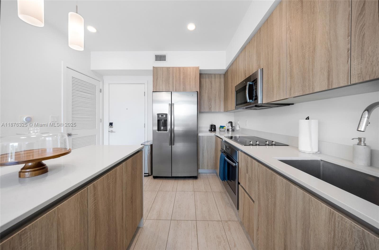 Quadro Condo, Miami, FL — 5