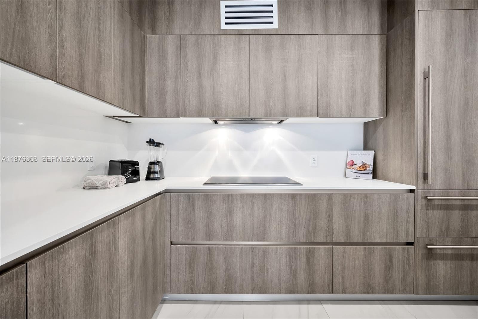 17550 Collins Ave # 1003, Sunny Isles Beach FL 33160 — 21