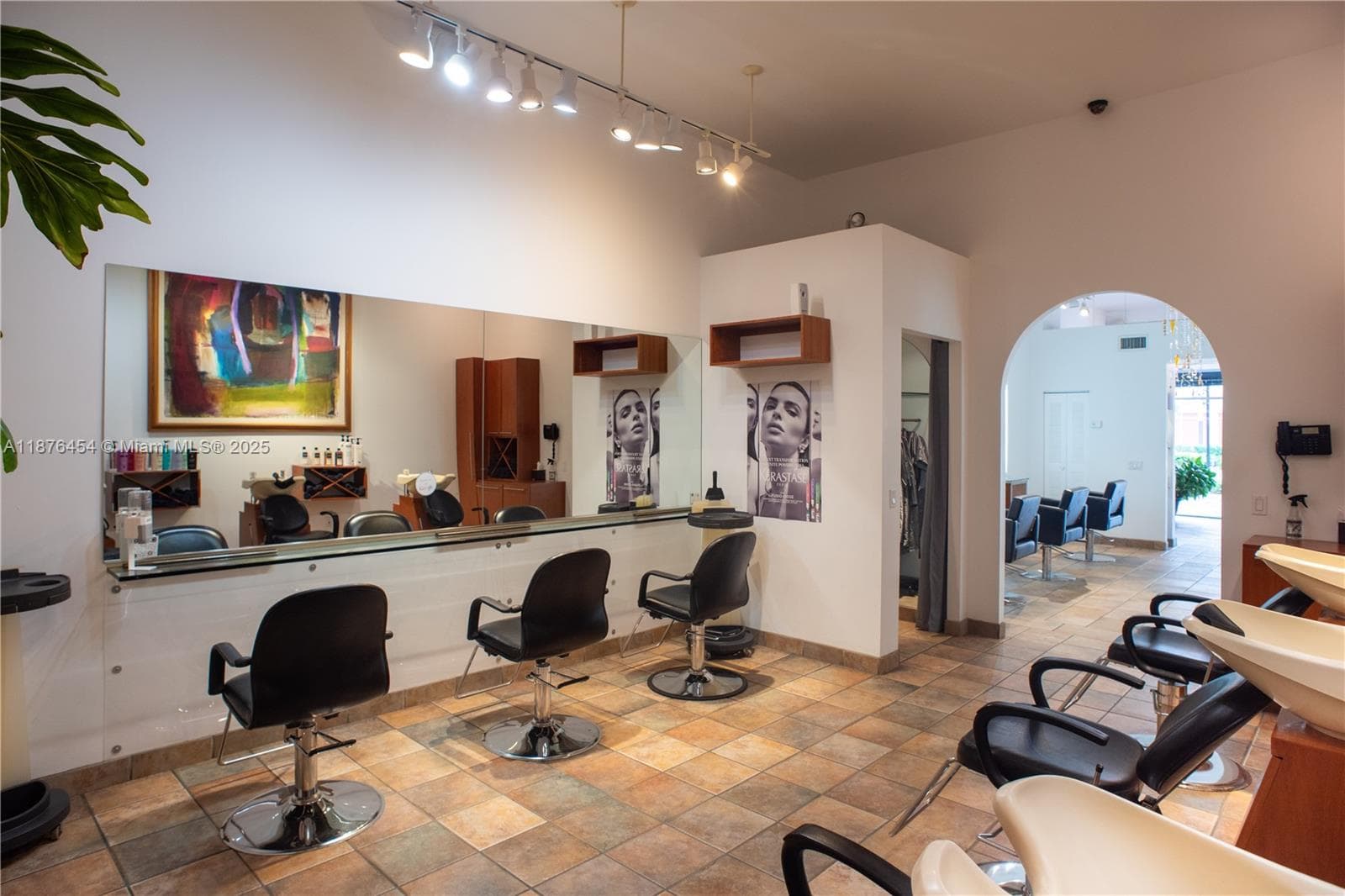 345 MIRACLE MILE, Coral Gables FL 33134 — 13