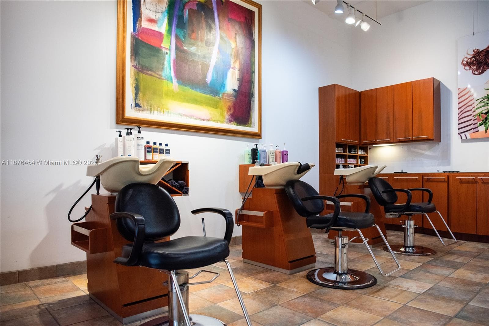 345 MIRACLE MILE, Coral Gables FL 33134 — 19