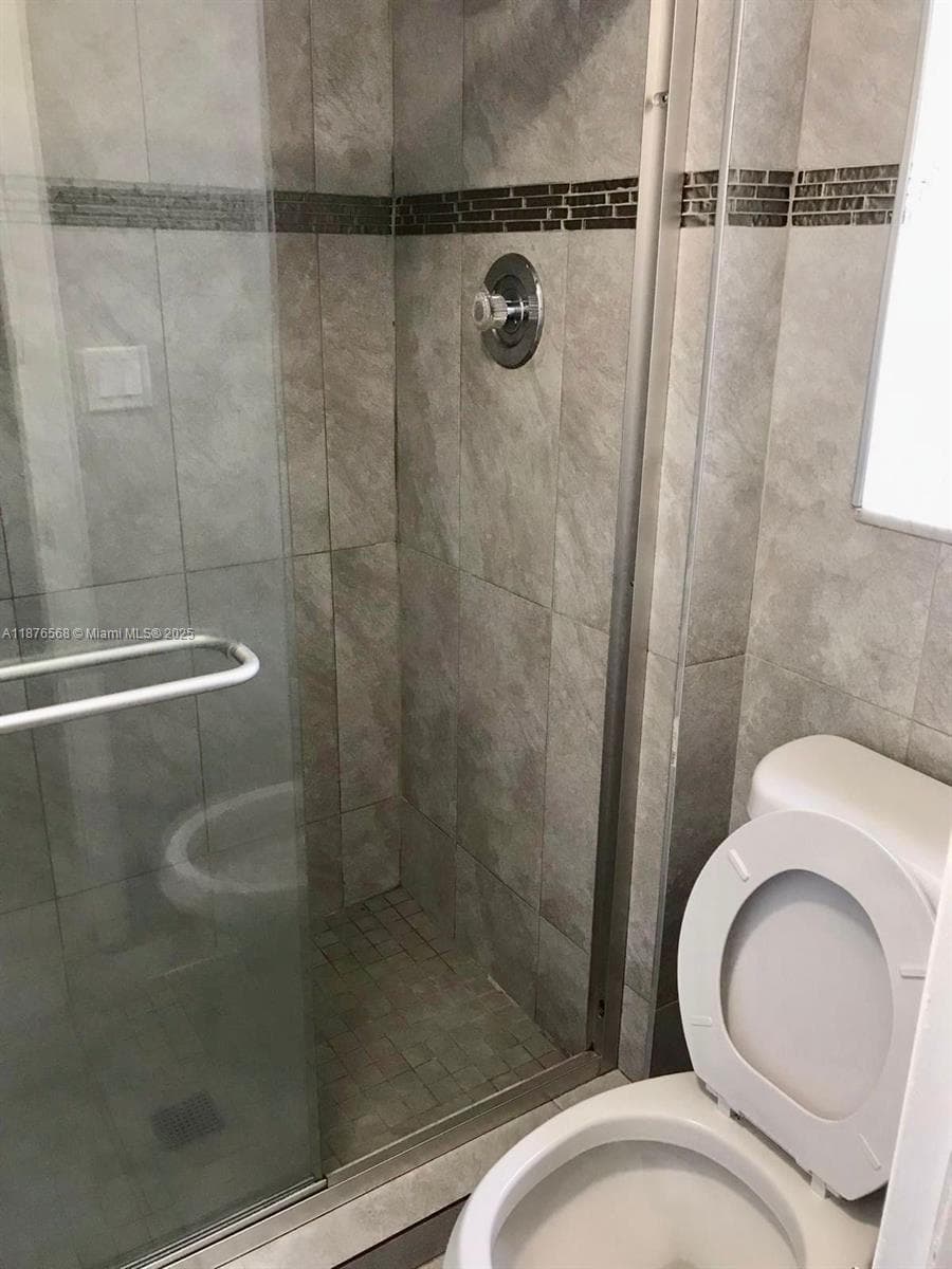 20381 NE 30th Ave # 7, Aventura FL 33180 — 16