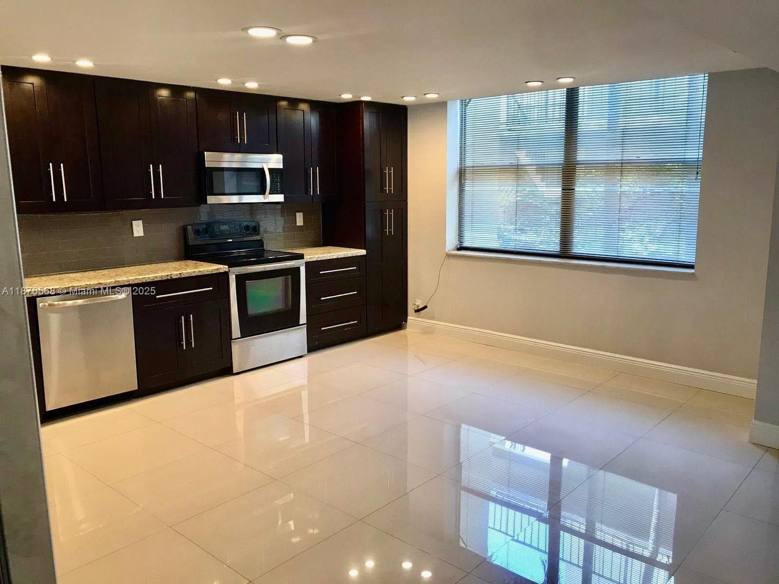 20381 NE 30th Ave # 7, Aventura FL 33180 — 4