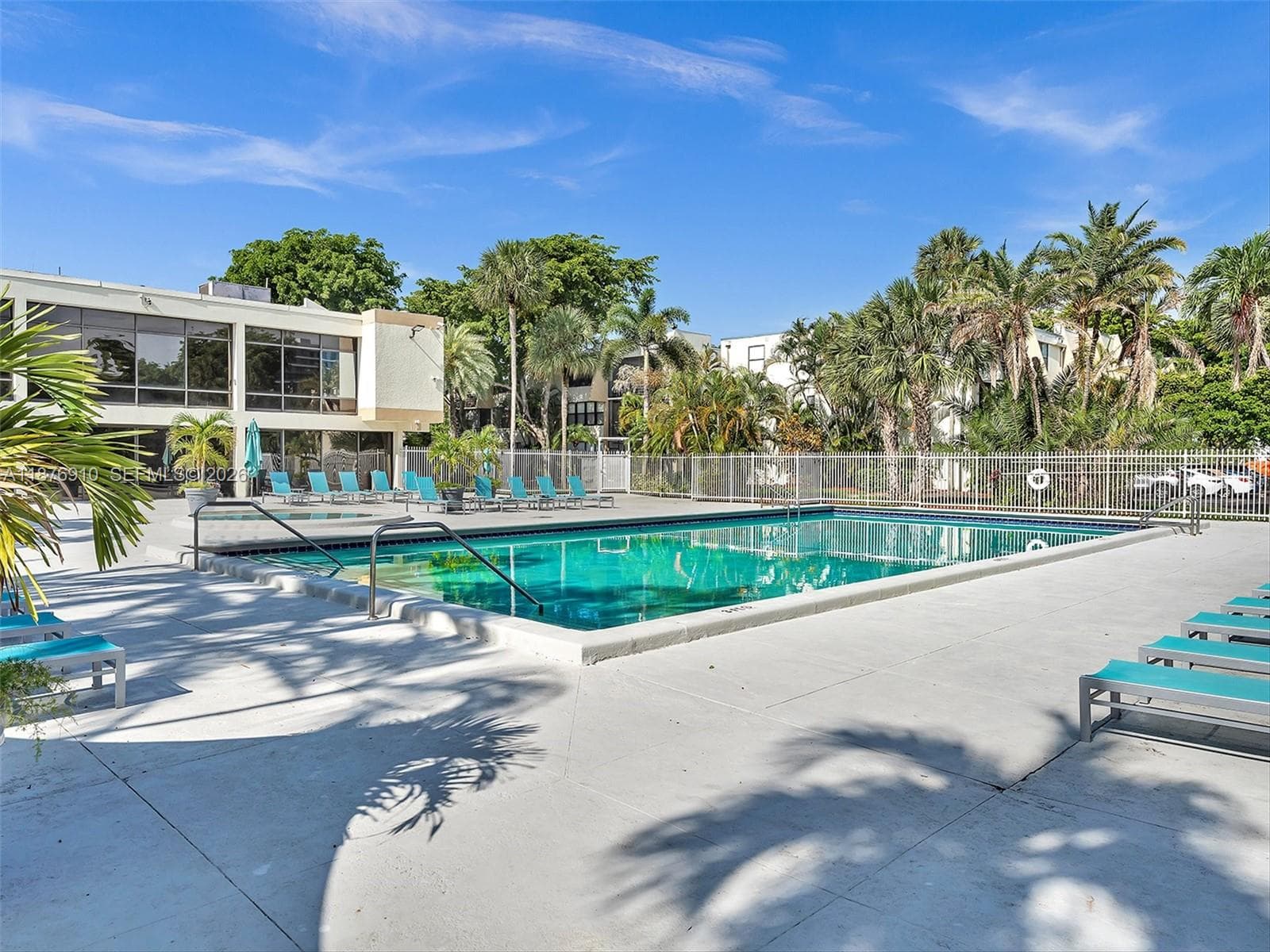 20401 NE 30th Ave # 8, Aventura FL 33180 — 25