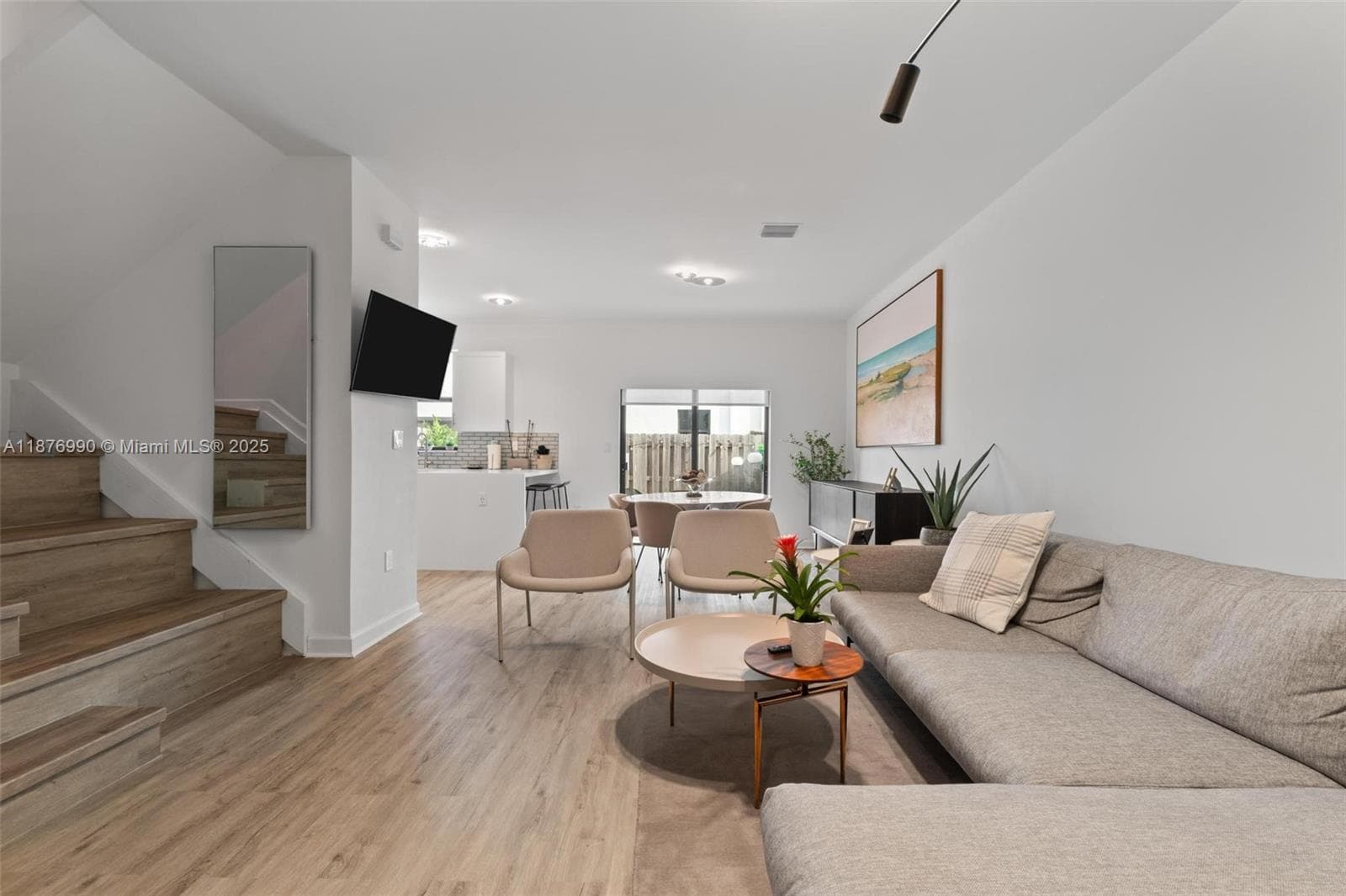 403 NE 212th St, Miami FL 33179 — 7