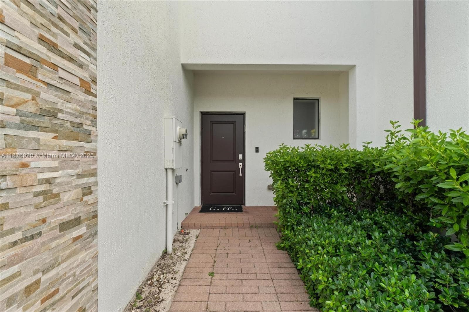403 NE 212th St, Miami FL 33179 — 3