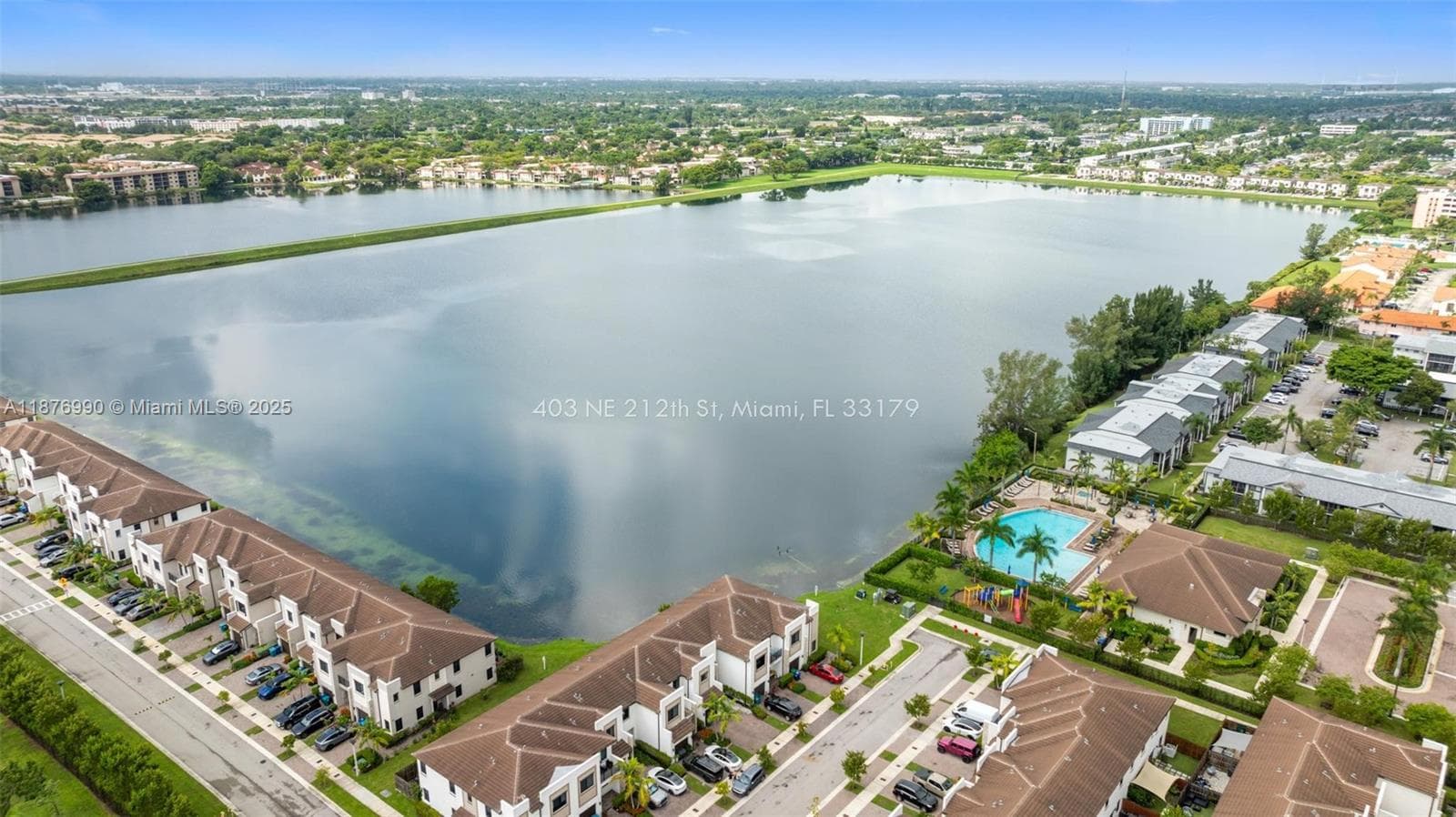 403 NE 212th St, Miami FL 33179 — 45