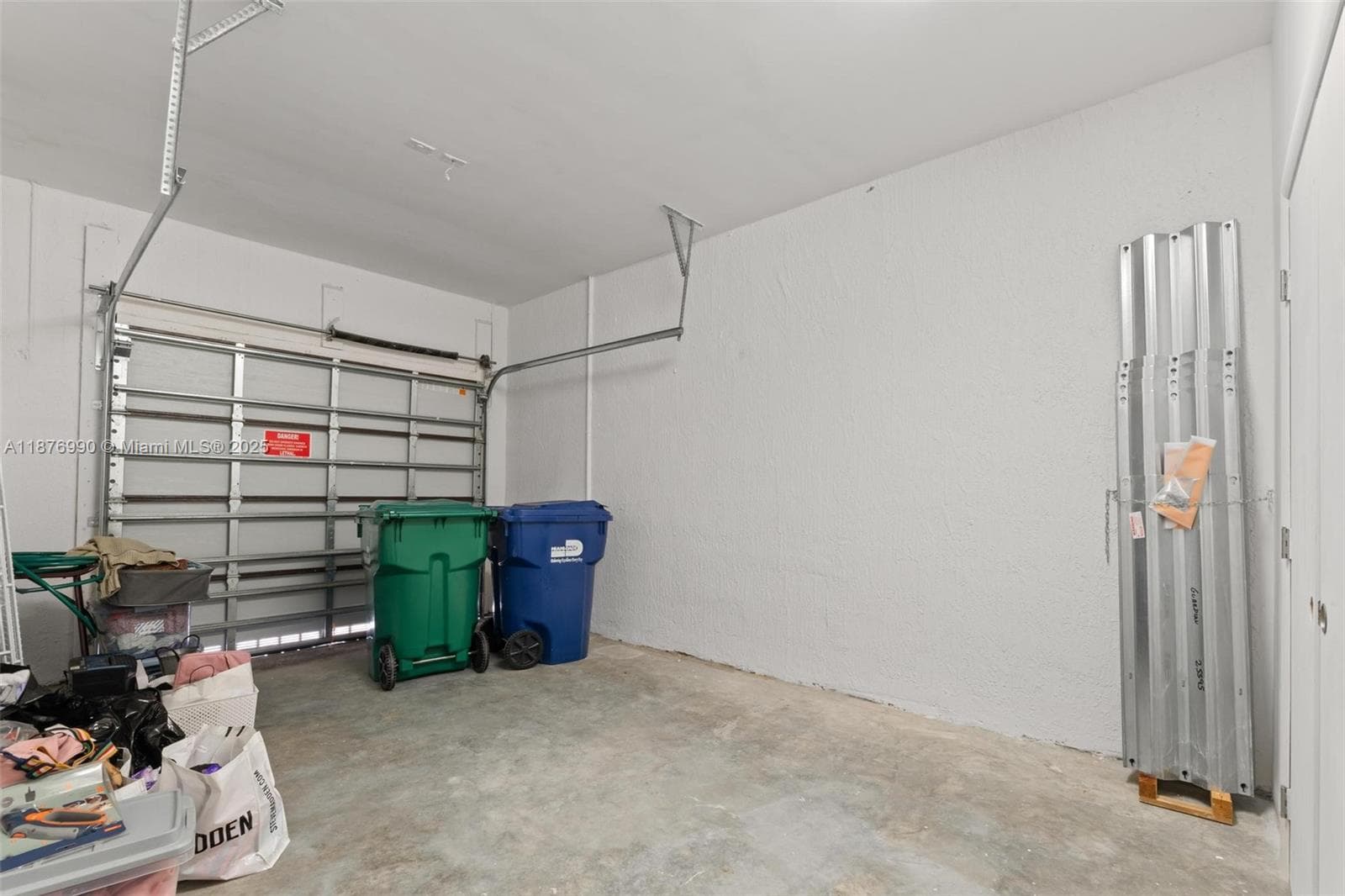 403 NE 212th St, Miami FL 33179 — 31