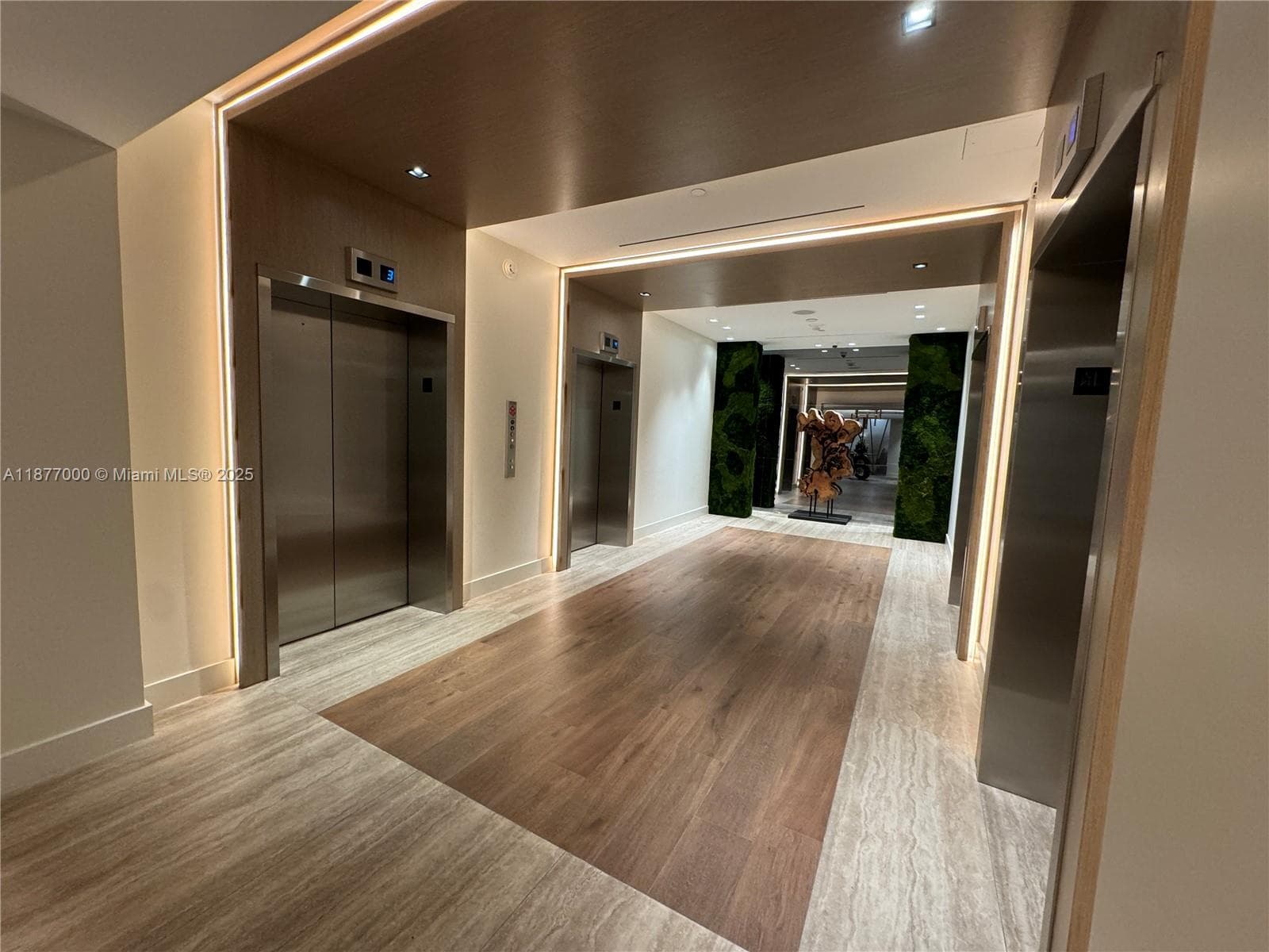 2301 Collins Ave # 611, Miami Beach FL 33139 — 21