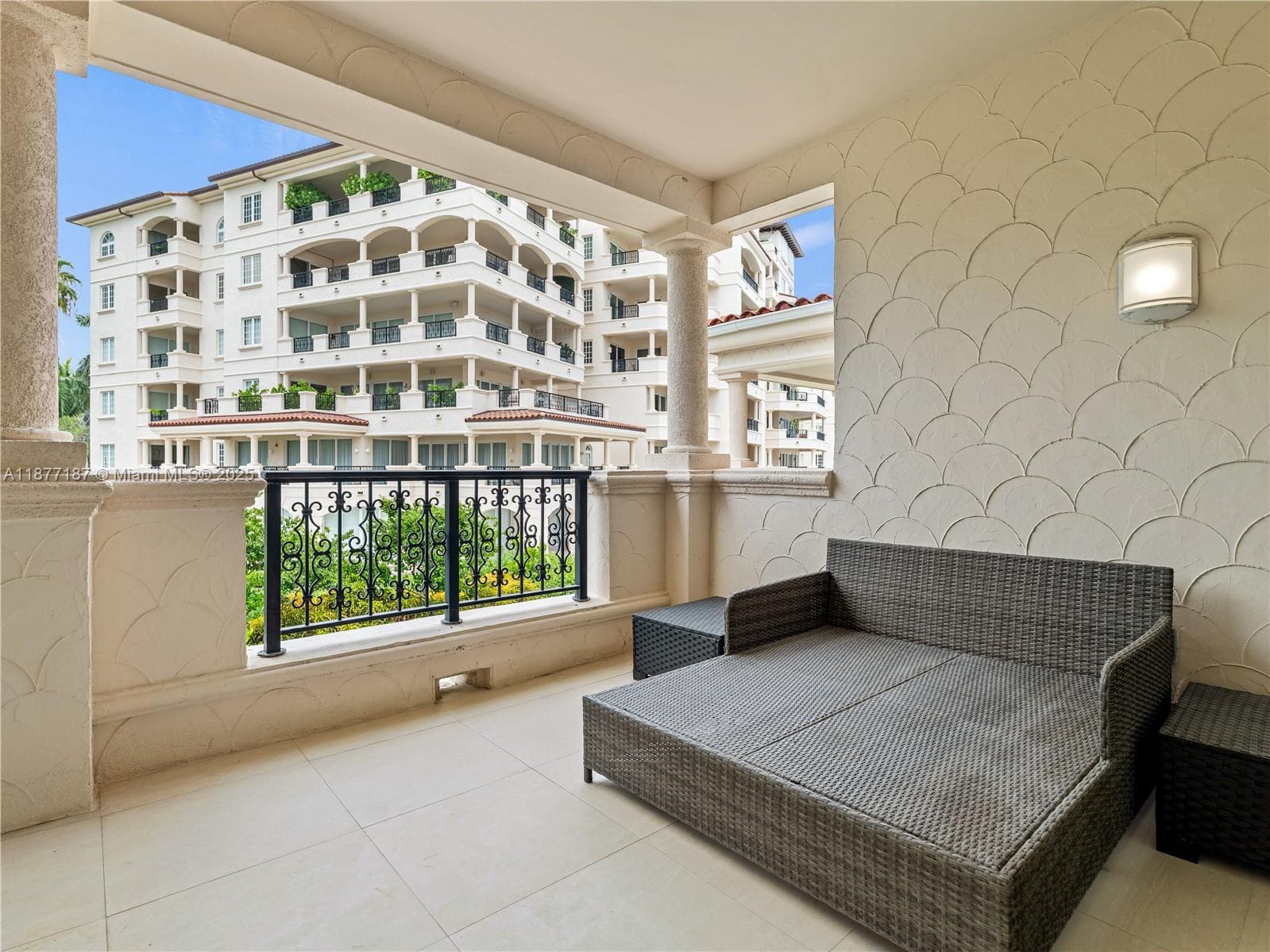 8011 Fisher Island Dr # 8011, Miami Beach FL 33109 — 37