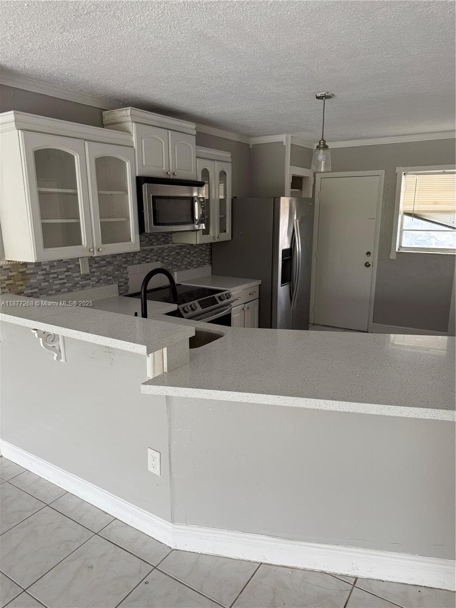 1780 NE 191st St # 2, Miami FL 33179 — 11