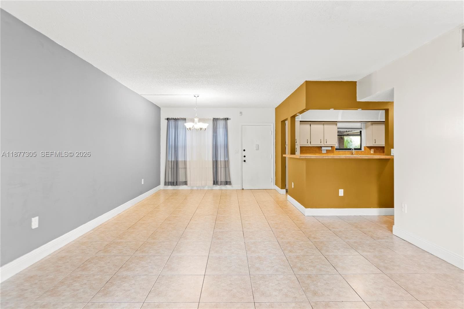 481 Ives Dairy Rd # 4, Miami FL 33179 — 2