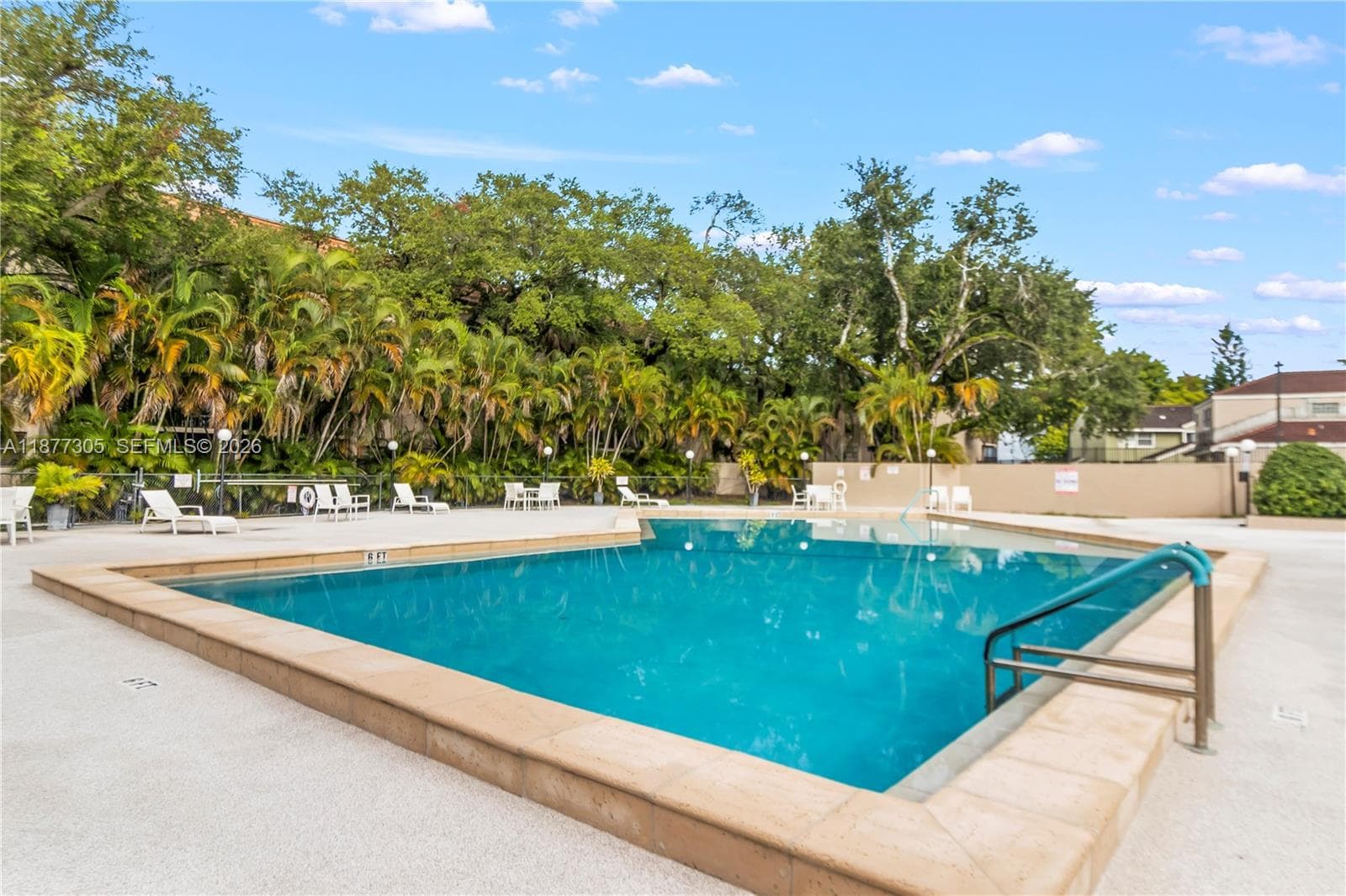 481 Ives Dairy Rd # 4, Miami FL 33179 — 29