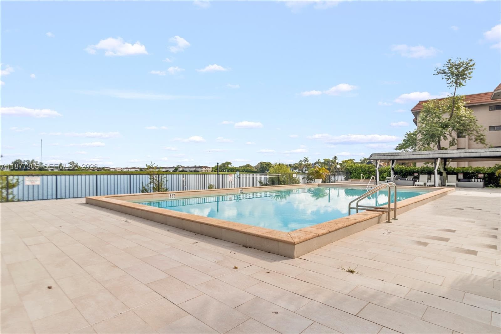 481 Ives Dairy Rd # 4, Miami FL 33179 — 25