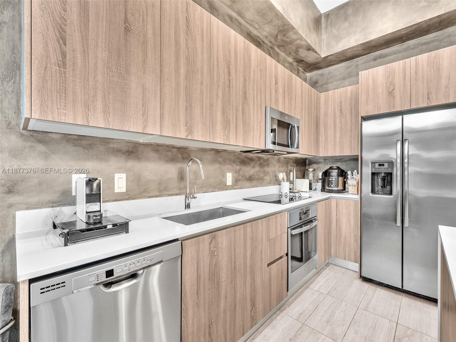 3900 Biscayne Blvd # 616, Miami FL 33137 — 8