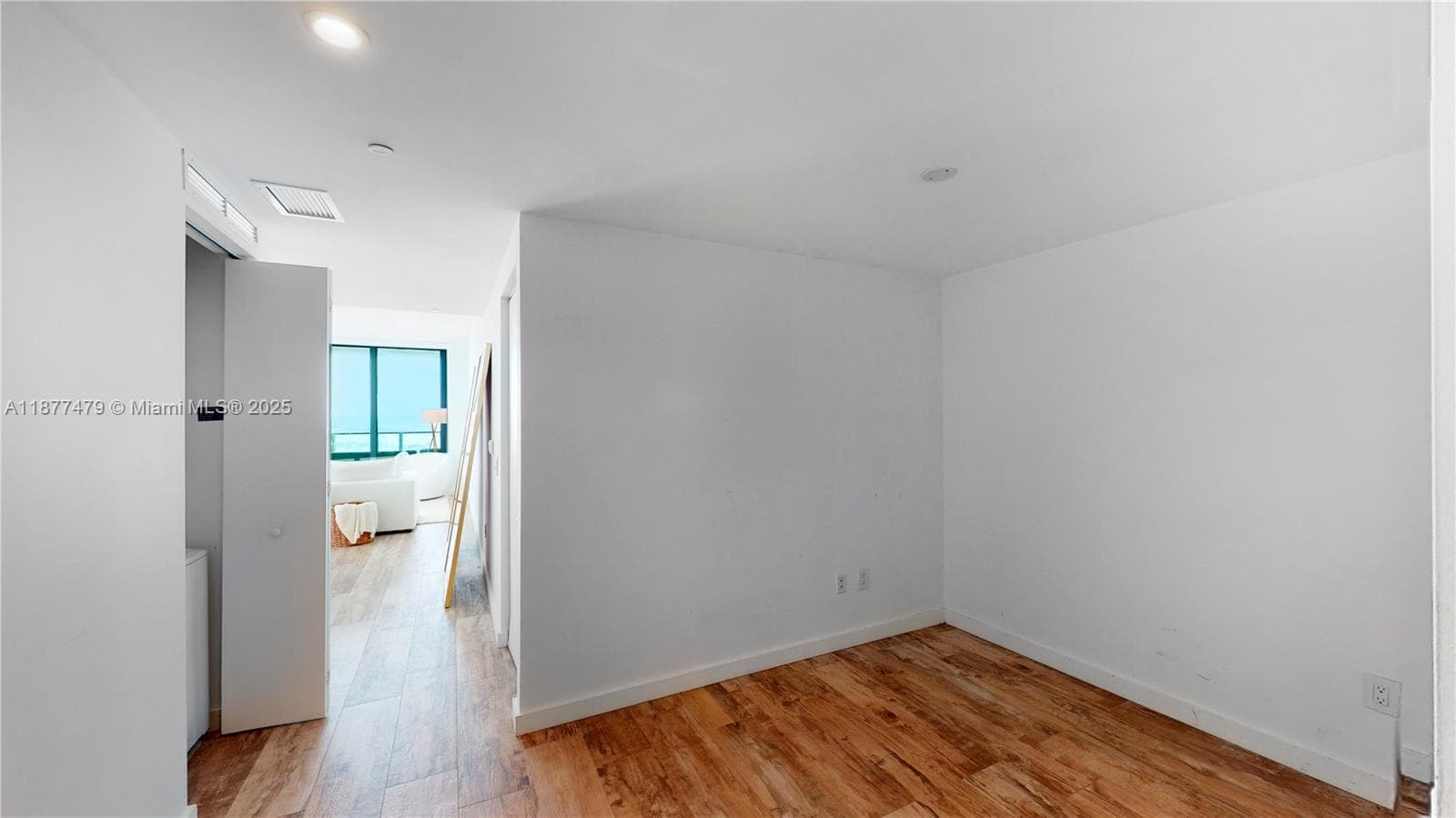 650 NE 32ND ST # 4607, Miami FL 33137 — 10