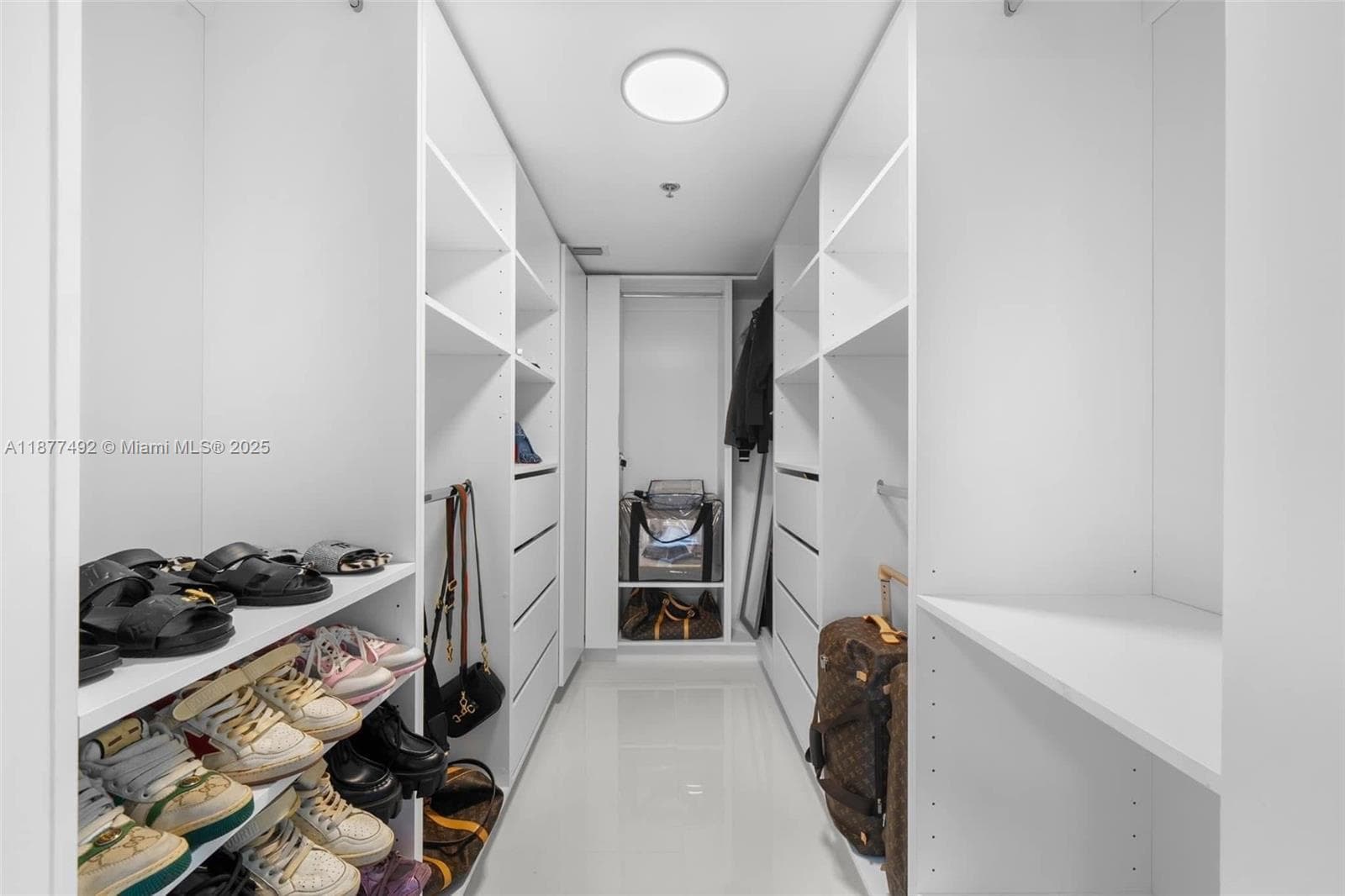 1200 Brickell Bay Dr # 2812, Miami FL 33131 — 23