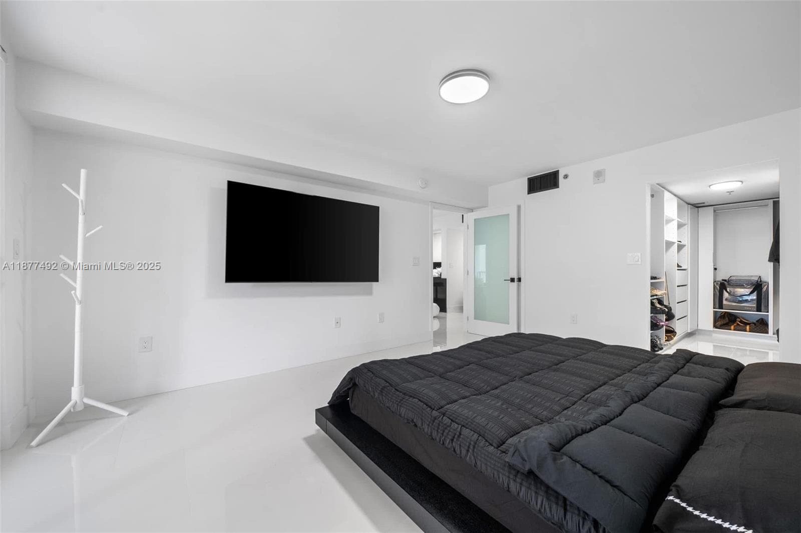 1200 Brickell Bay Dr # 2812, Miami FL 33131 — 13