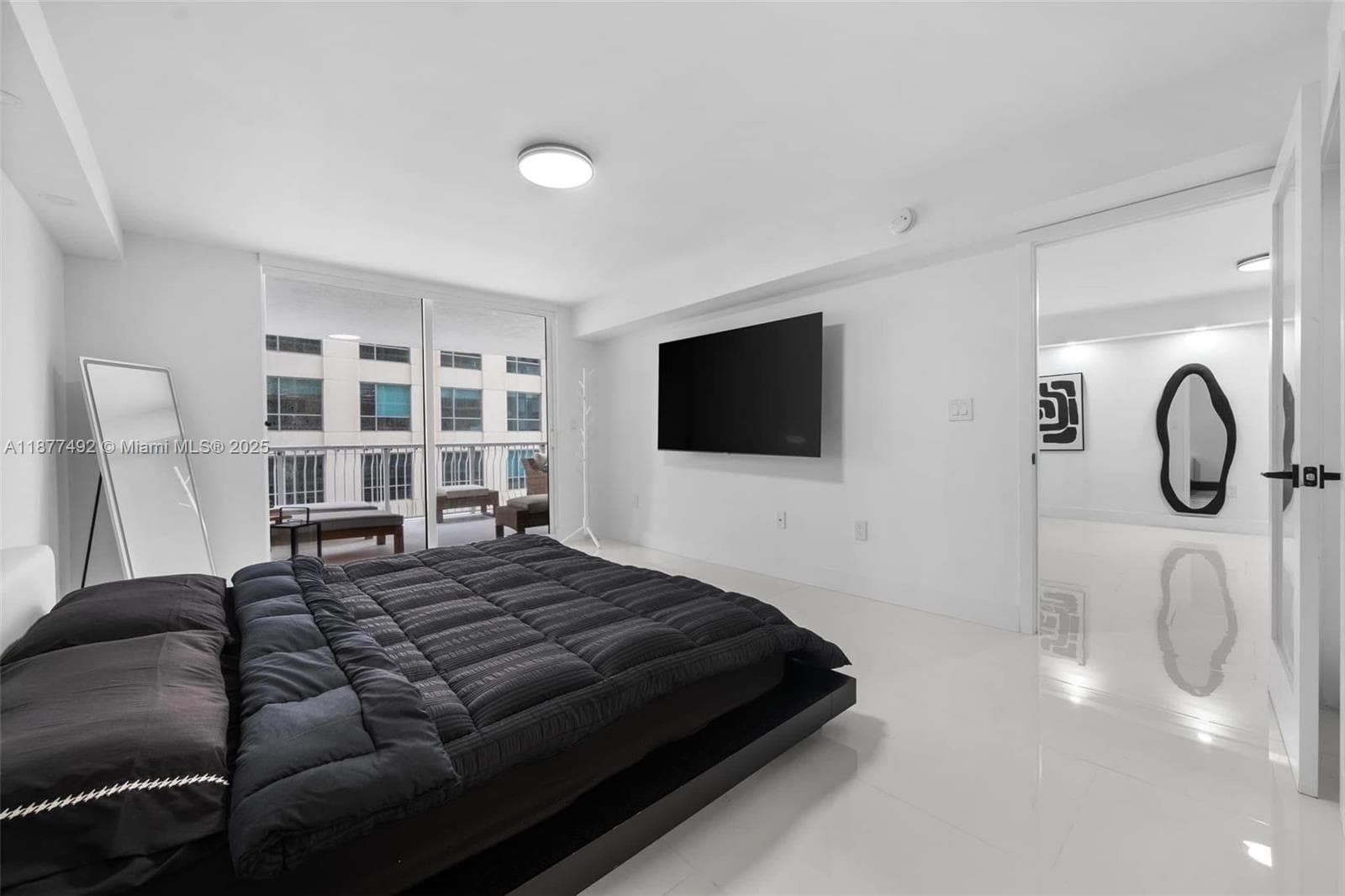 1200 Brickell Bay Dr # 2812, Miami FL 33131 — 16