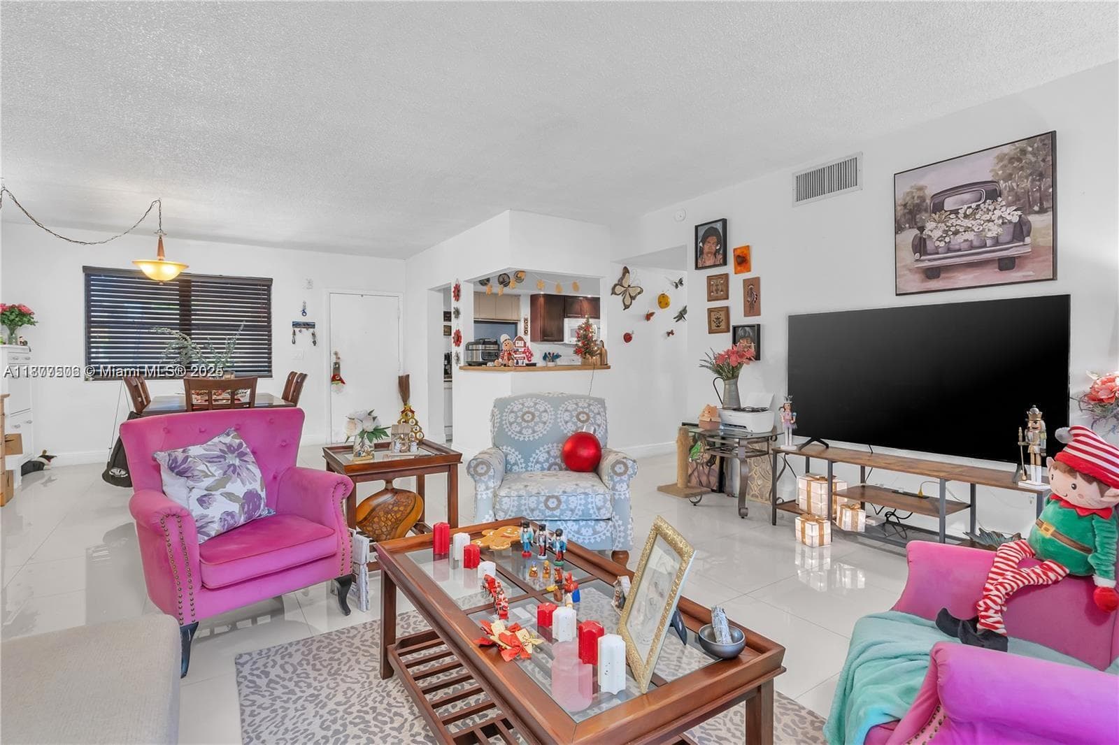 491 Ives Dairy Rd # 5, Miami FL 33179 — 17