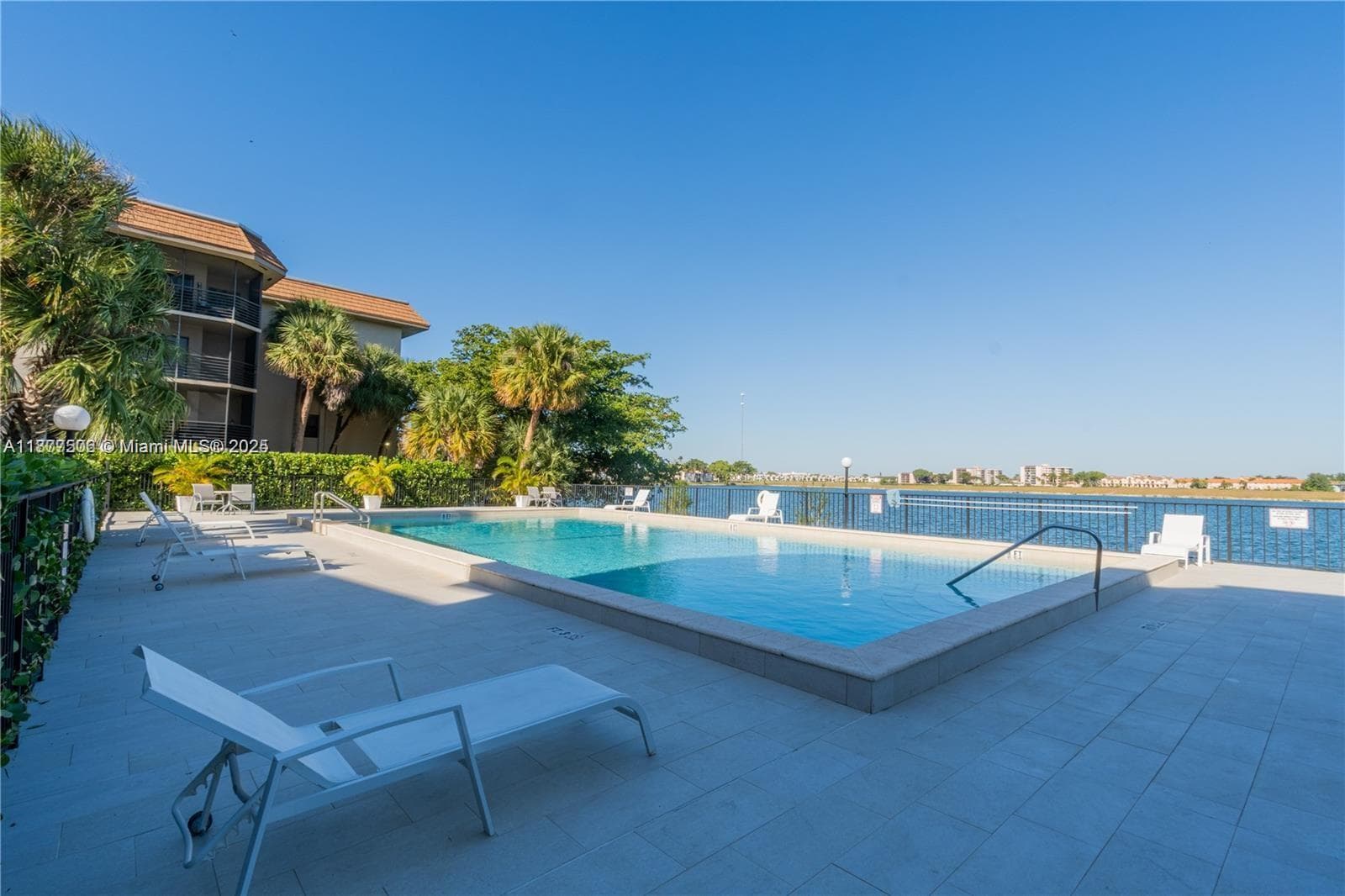 491 Ives Dairy Rd # 5, Miami FL 33179 — 3