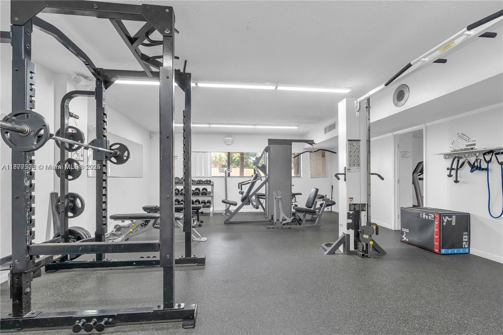 491 Ives Dairy Rd # 5, Miami FL 33179 — 20
