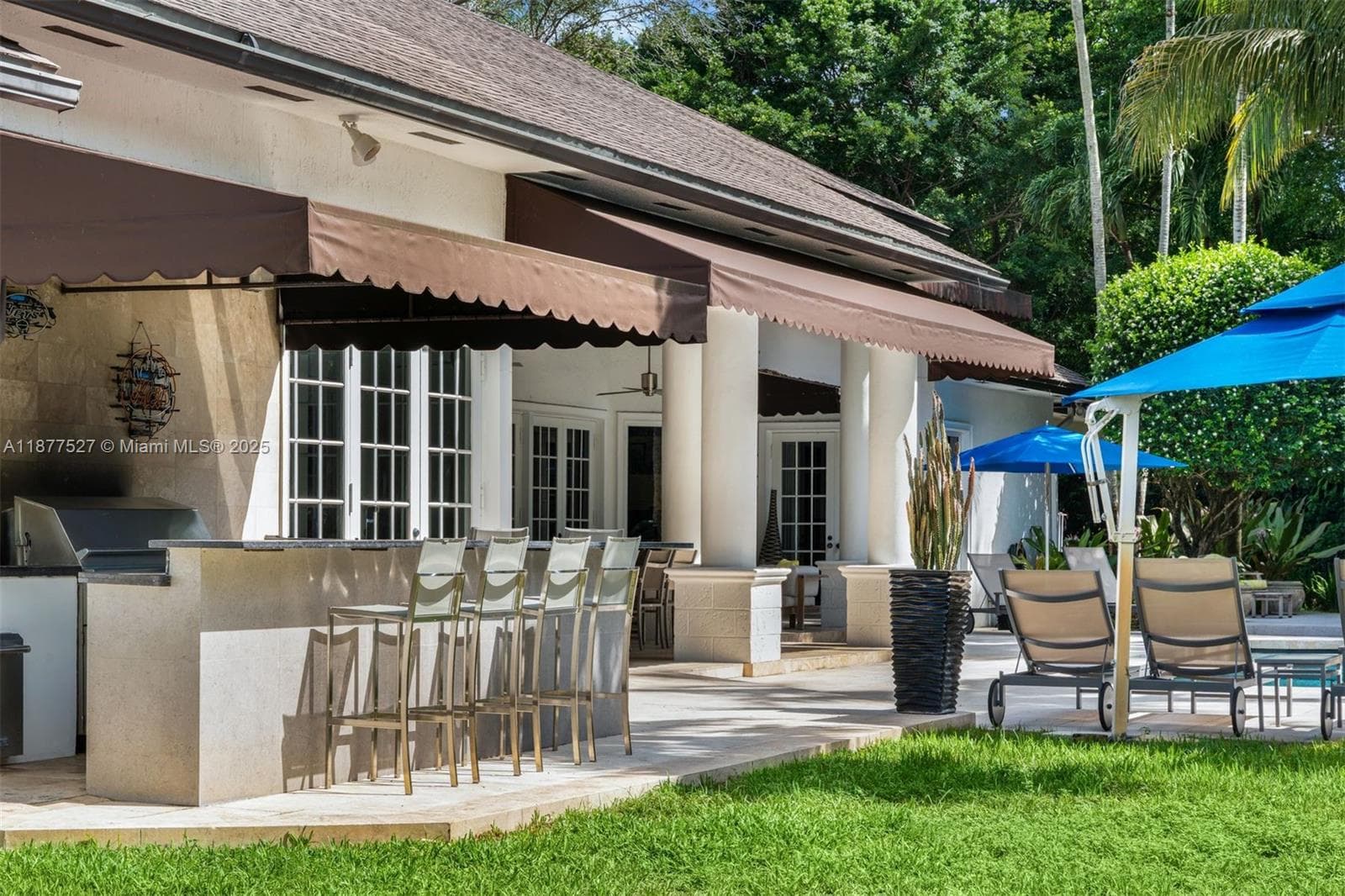 9325 SW 59th Pl, Pinecrest FL 33156 — 10
