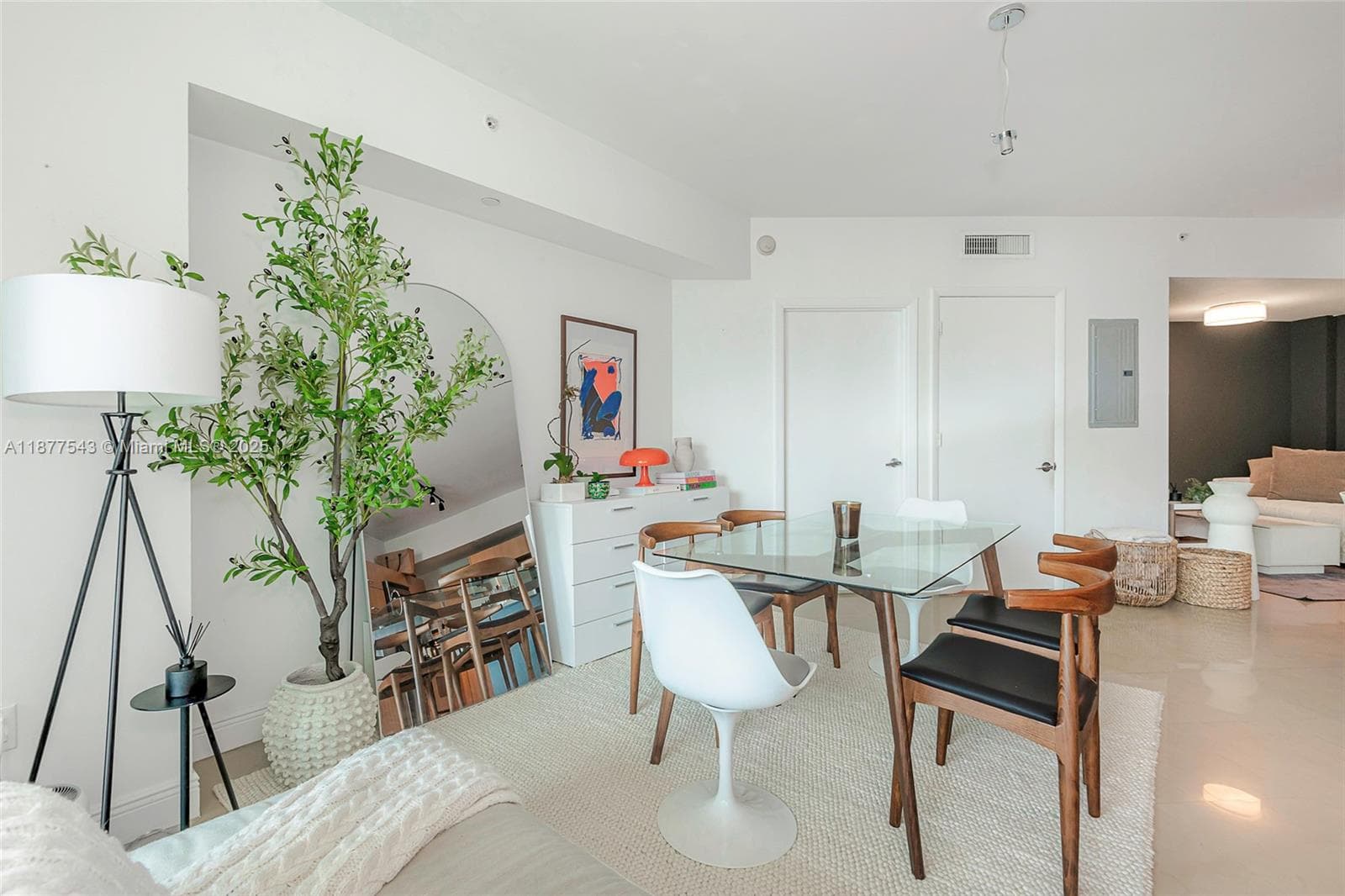 350 S Miami Ave # 3508, Miami FL 33130 — 6