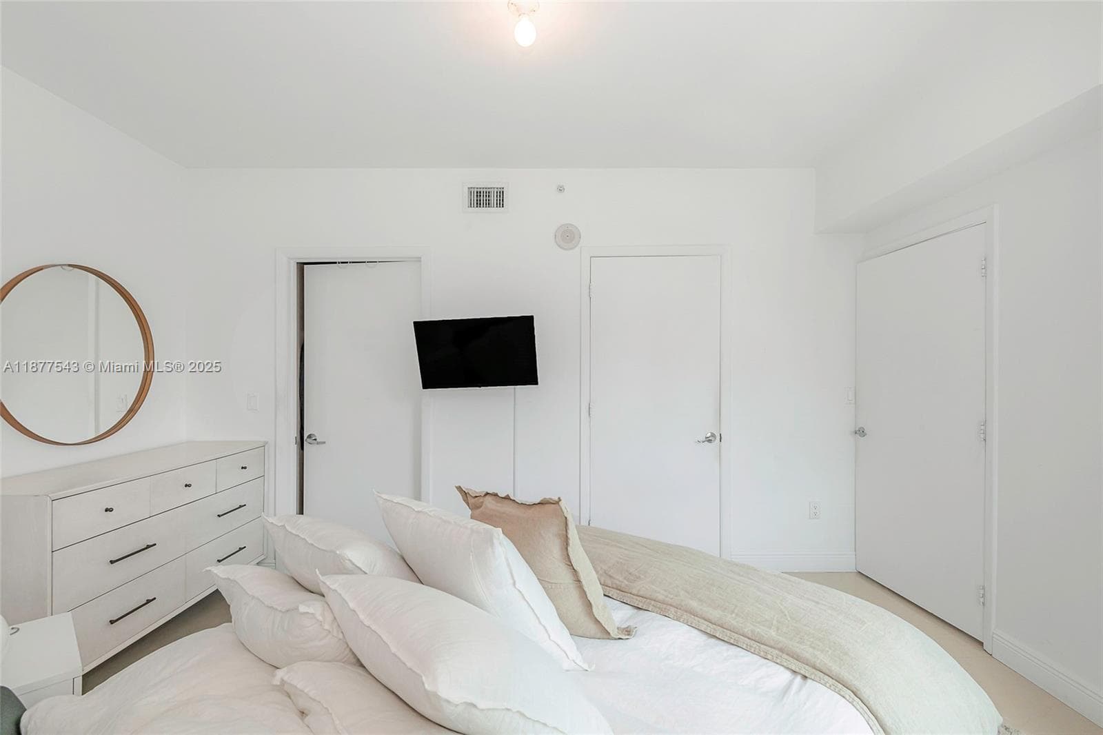 350 S Miami Ave # 3508, Miami FL 33130 — 20