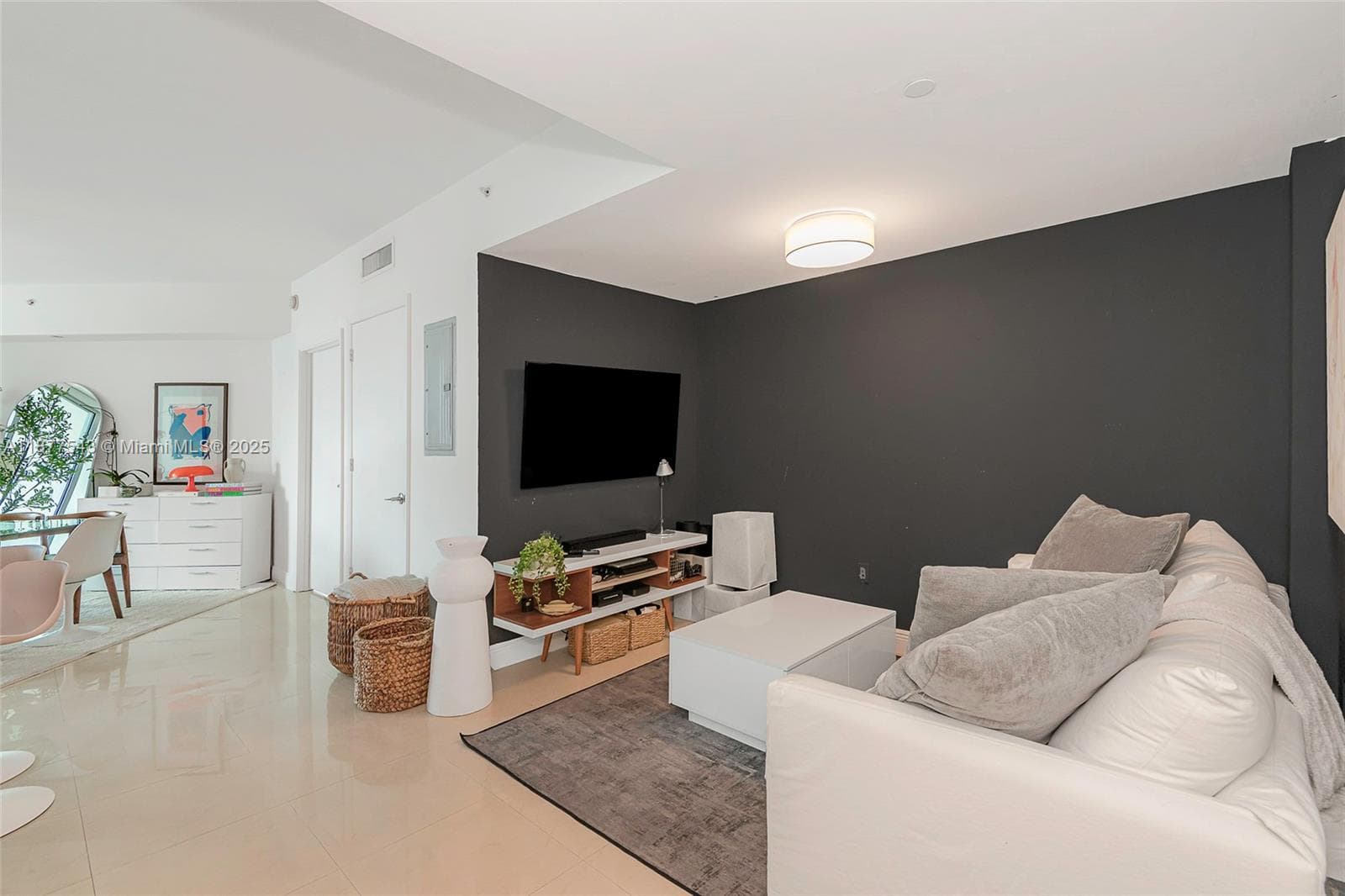 350 S Miami Ave # 3508, Miami FL 33130 — 15