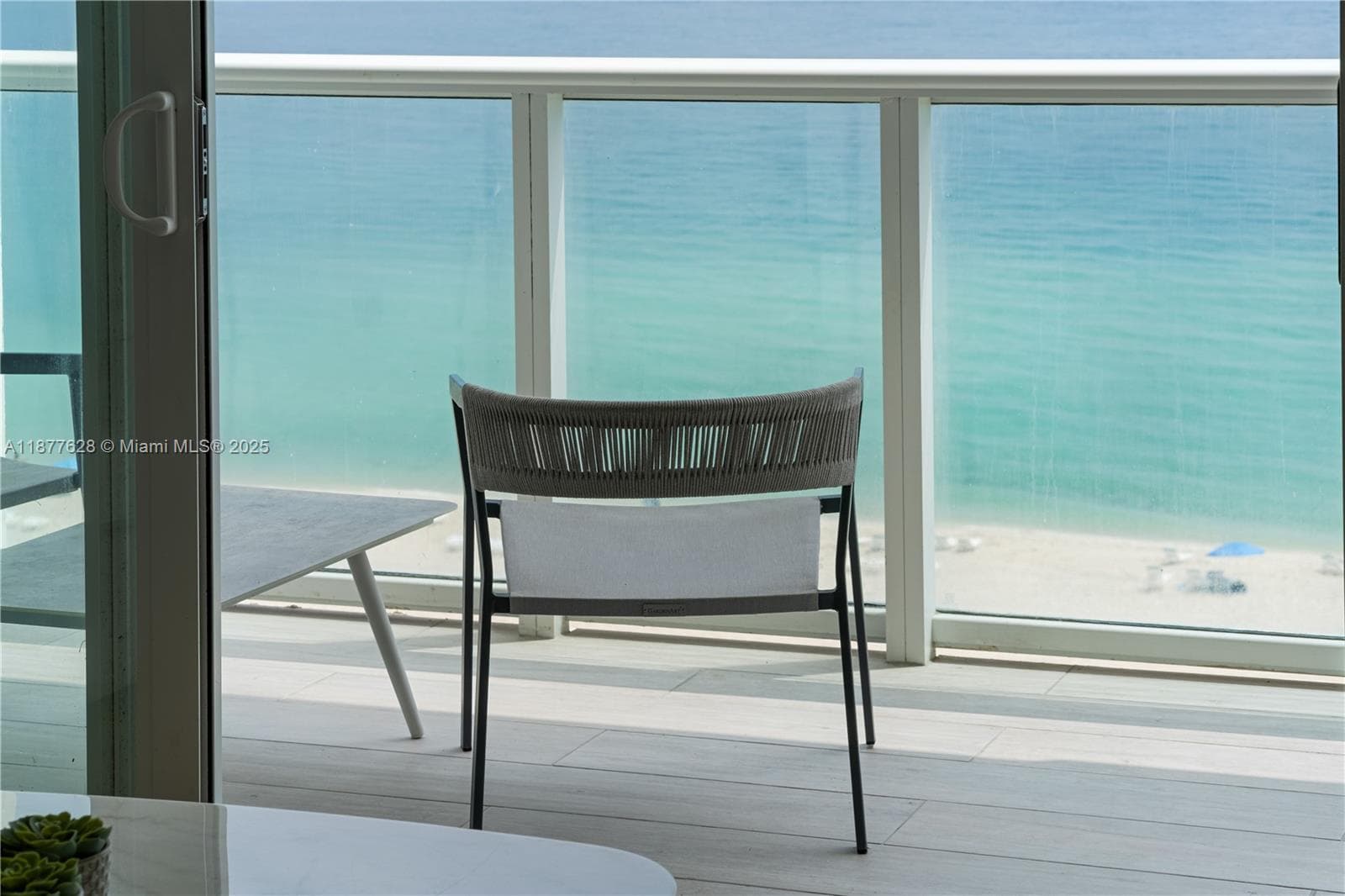 5601 Collins Ave # 1011, Miami Beach FL 33140 — 13