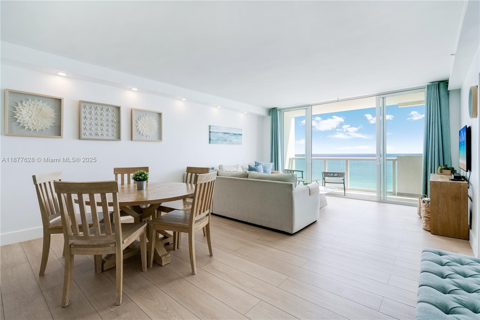 5601 Collins Ave # 1011, Miami Beach FL 33140 — 4