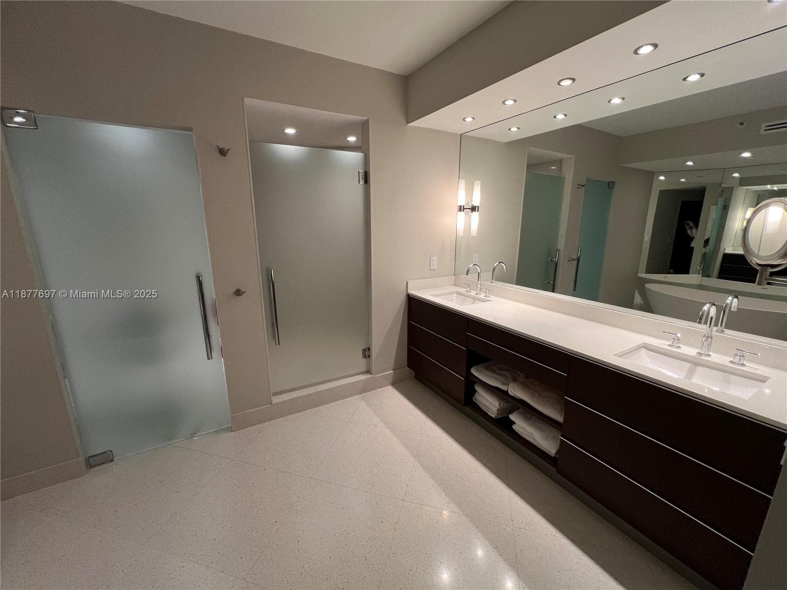 300 S Pointe Dr # 2806, Miami Beach FL 33139 — 6