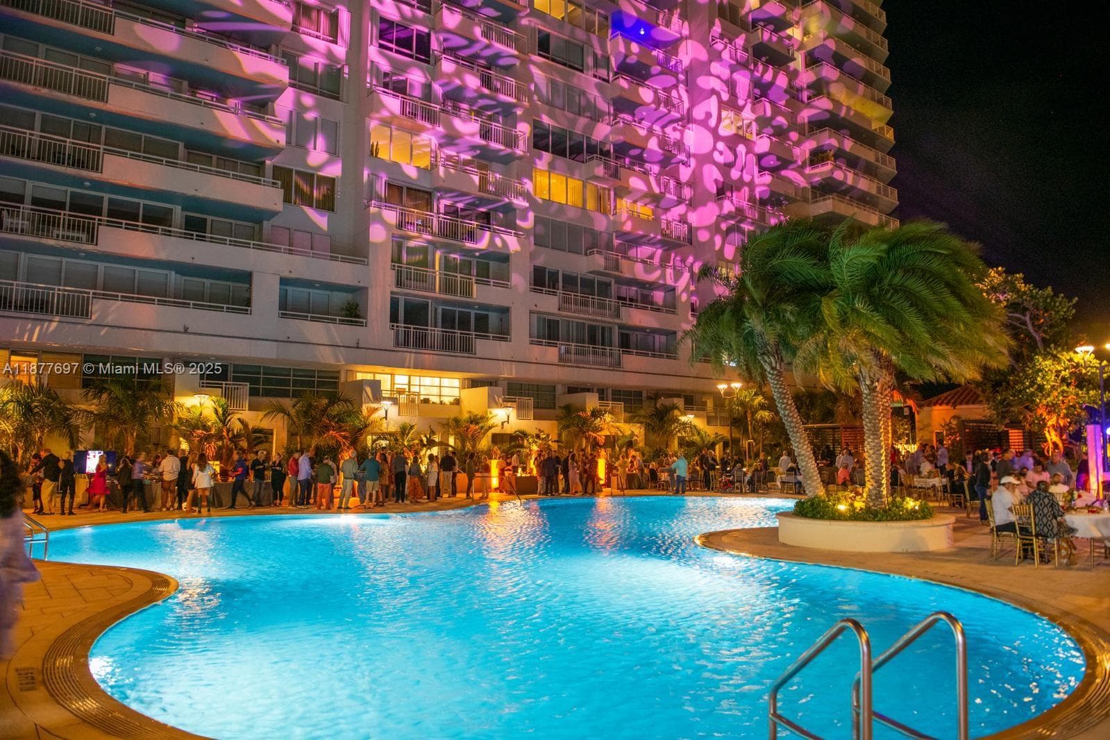 300 S Pointe Dr # 2806, Miami Beach FL 33139 — 34