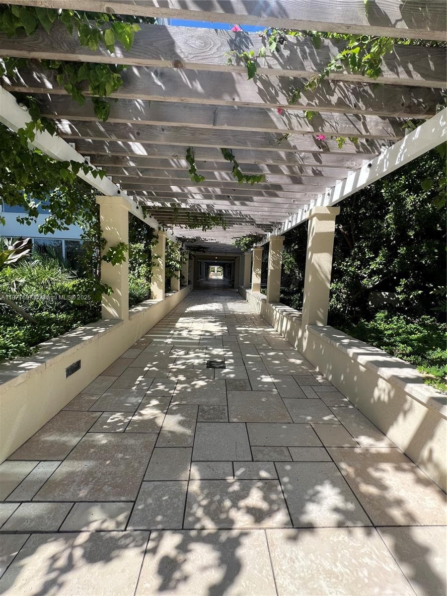300 S Pointe Dr # 2806, Miami Beach FL 33139 — 60